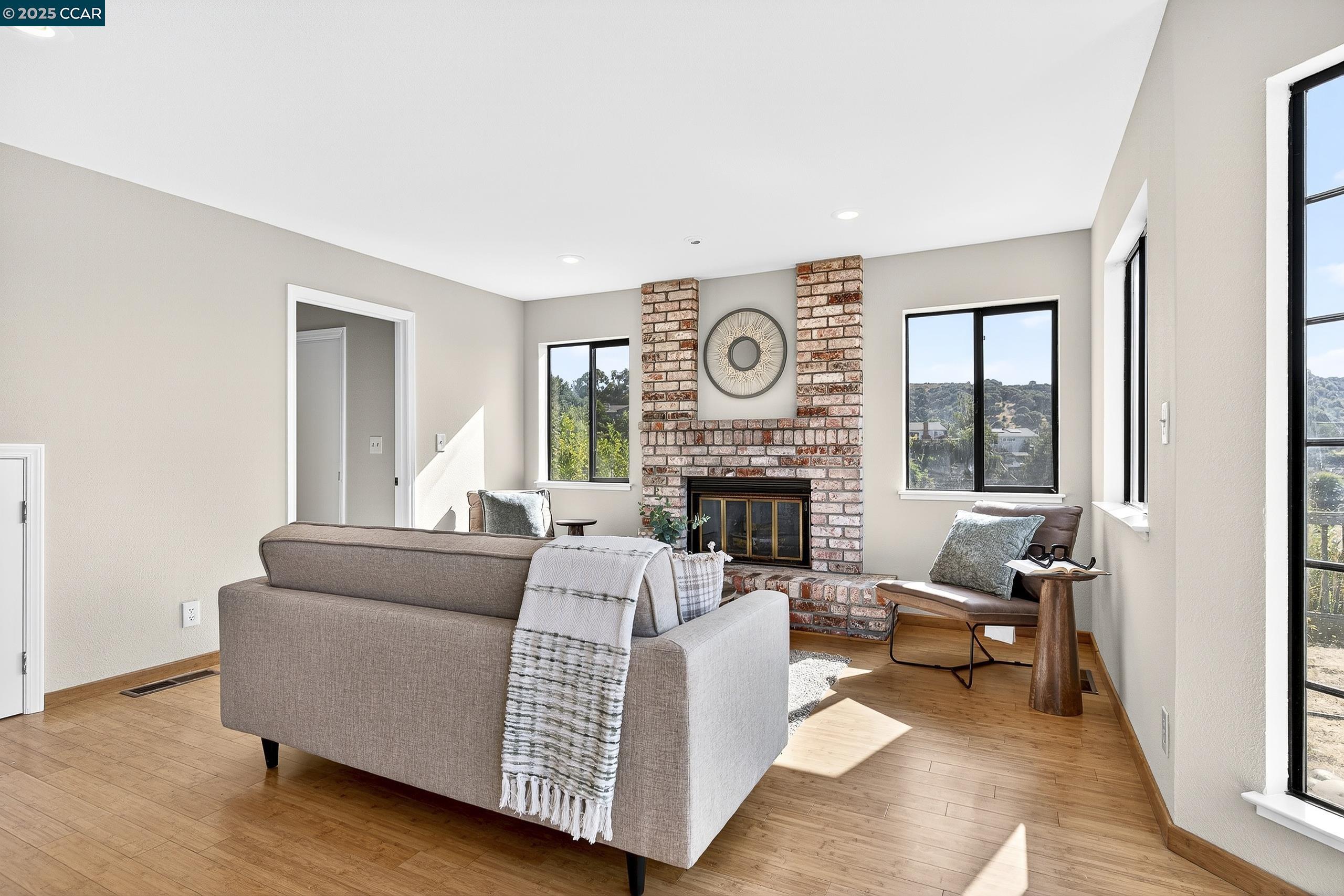 Detail Gallery Image 27 of 60 For 166 Duperu Dr, Crockett,  CA 94525 - 3 Beds | 2/1 Baths