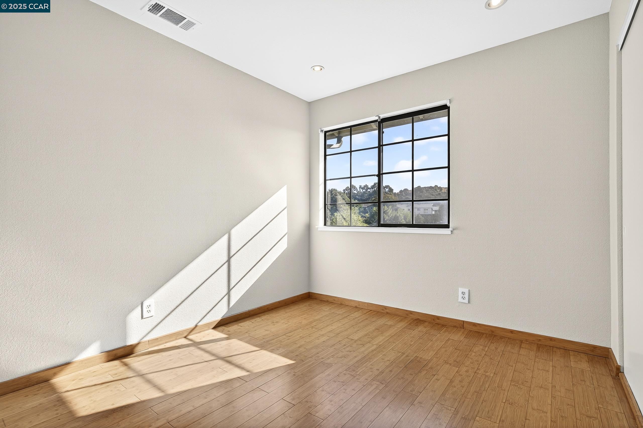 Detail Gallery Image 40 of 60 For 166 Duperu Dr, Crockett,  CA 94525 - 3 Beds | 2/1 Baths