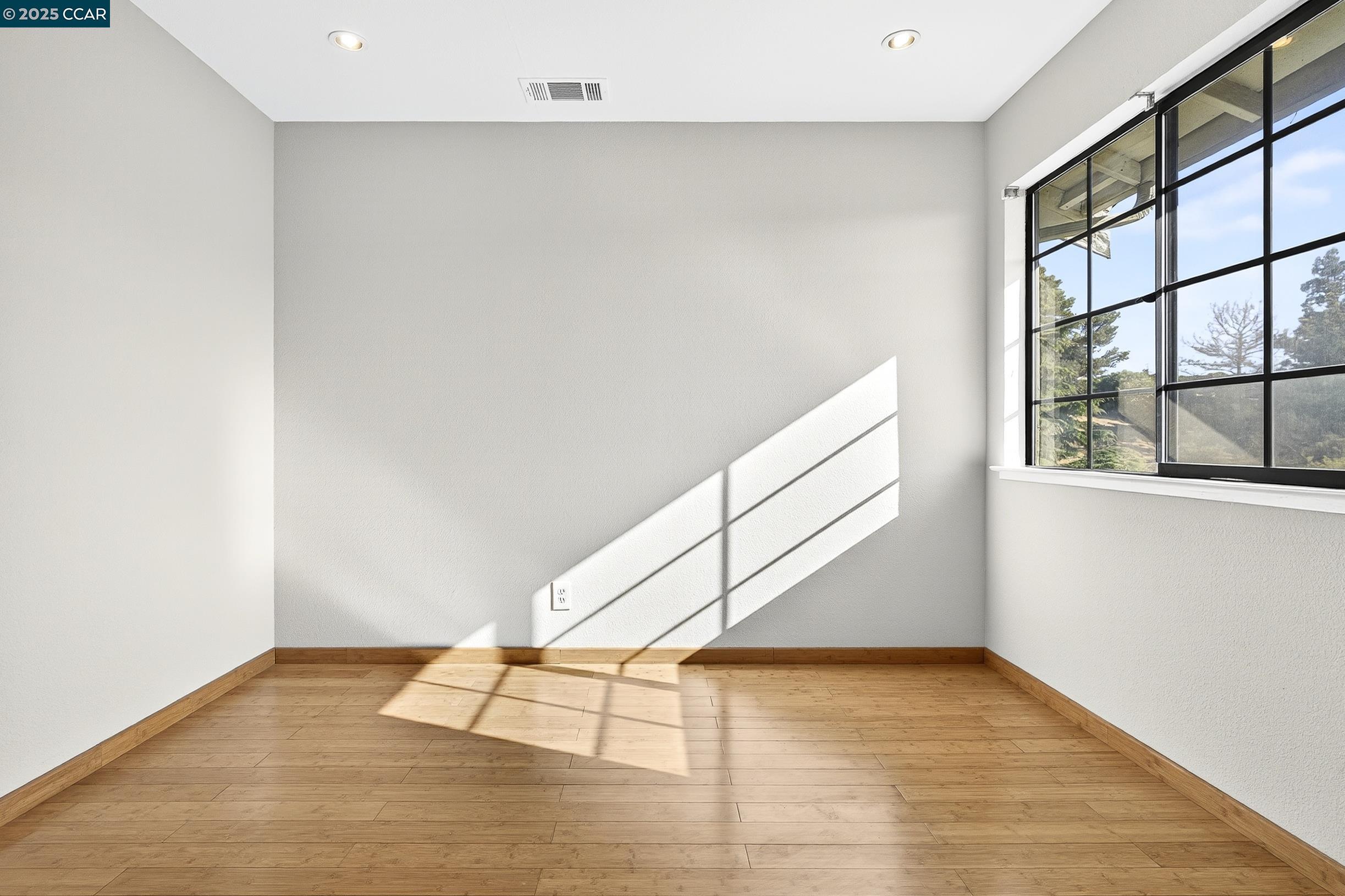 Detail Gallery Image 42 of 60 For 166 Duperu Dr, Crockett,  CA 94525 - 3 Beds | 2/1 Baths