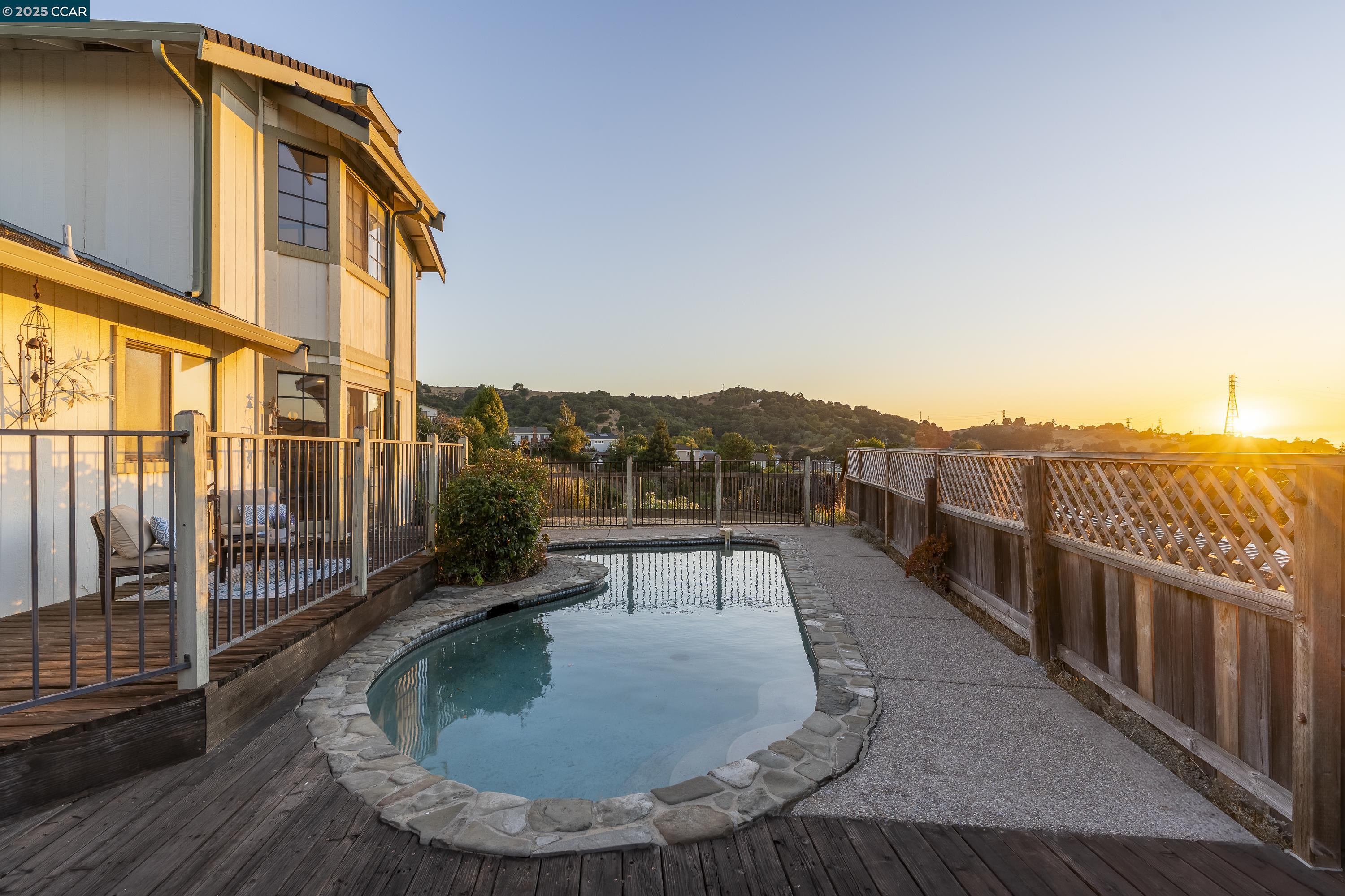 Detail Gallery Image 57 of 60 For 166 Duperu Dr, Crockett,  CA 94525 - 3 Beds | 2/1 Baths
