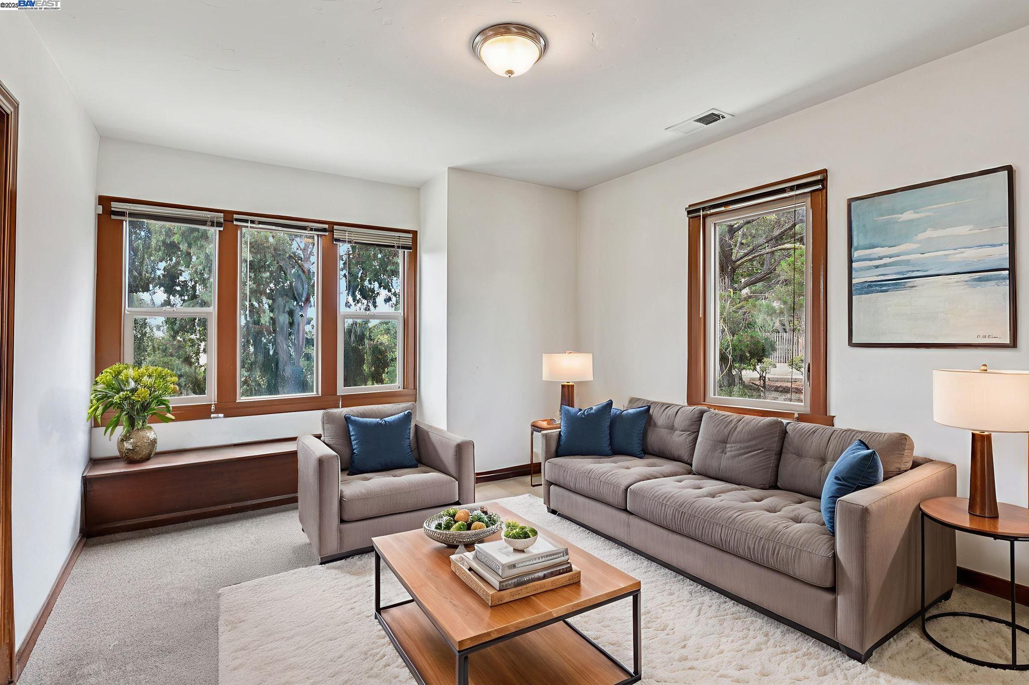 Detail Gallery Image 11 of 28 For 352 Winslow St, Crockett,  CA 94525 - – Beds | – Baths
