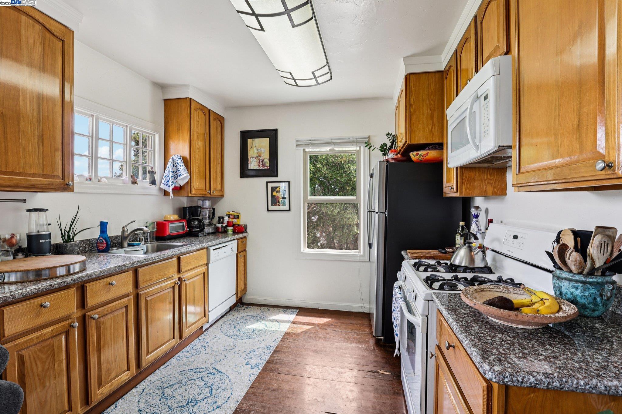 Detail Gallery Image 20 of 28 For 352 Winslow St, Crockett,  CA 94525 - – Beds | – Baths