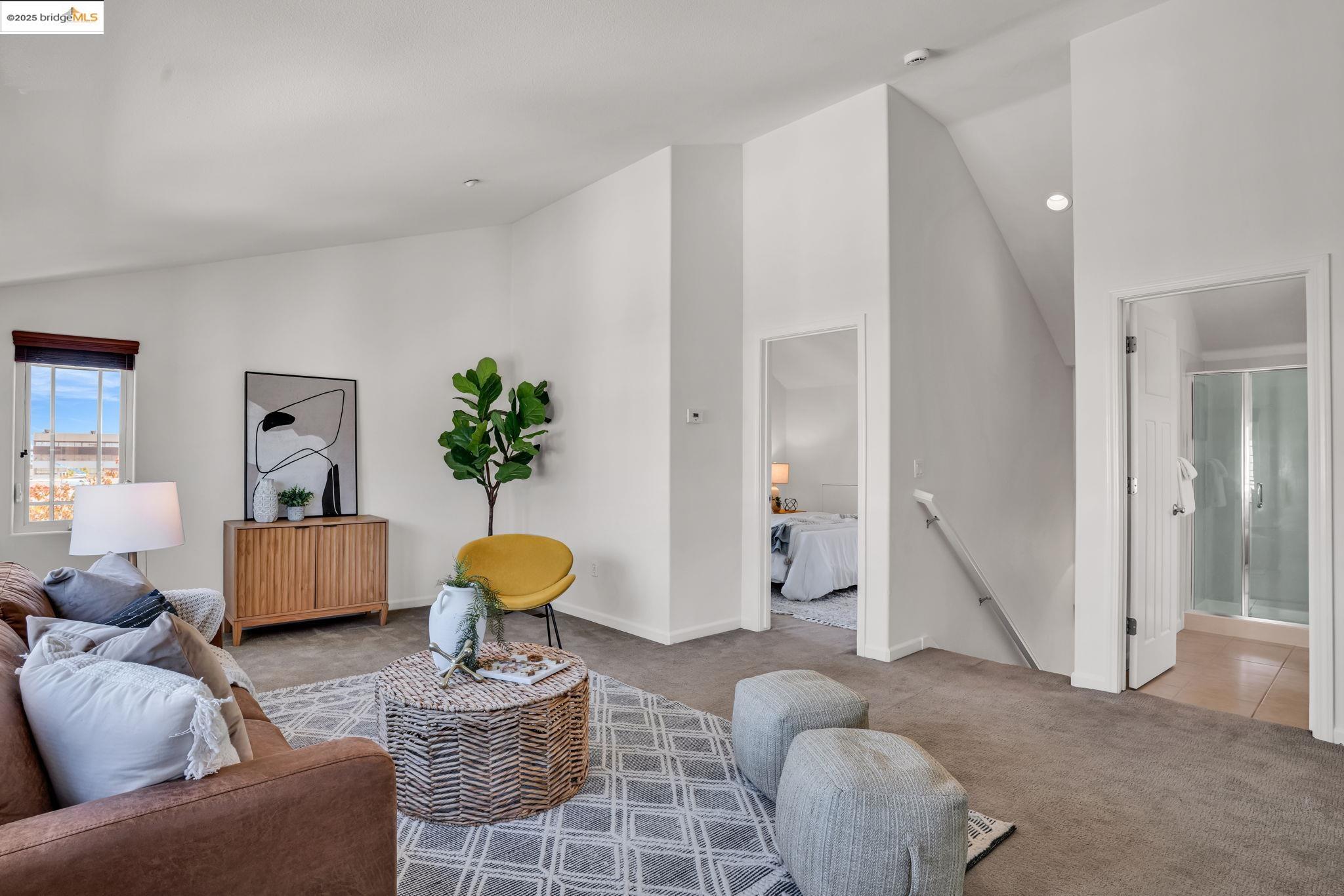 Detail Gallery Image 28 of 46 For 1623 Fortmann Way, Alameda,  CA 94501 - 4 Beds | 3/1 Baths