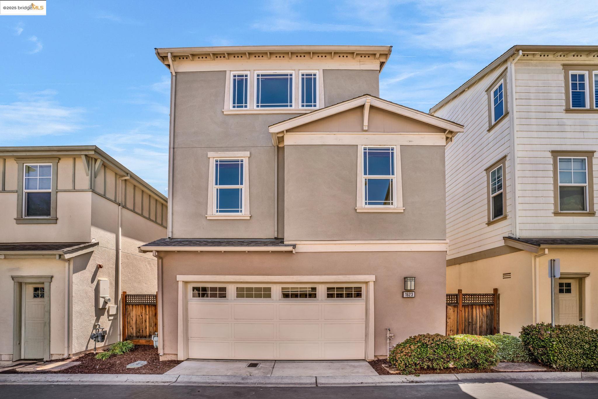 Detail Gallery Image 37 of 46 For 1623 Fortmann Way, Alameda,  CA 94501 - 4 Beds | 3/1 Baths