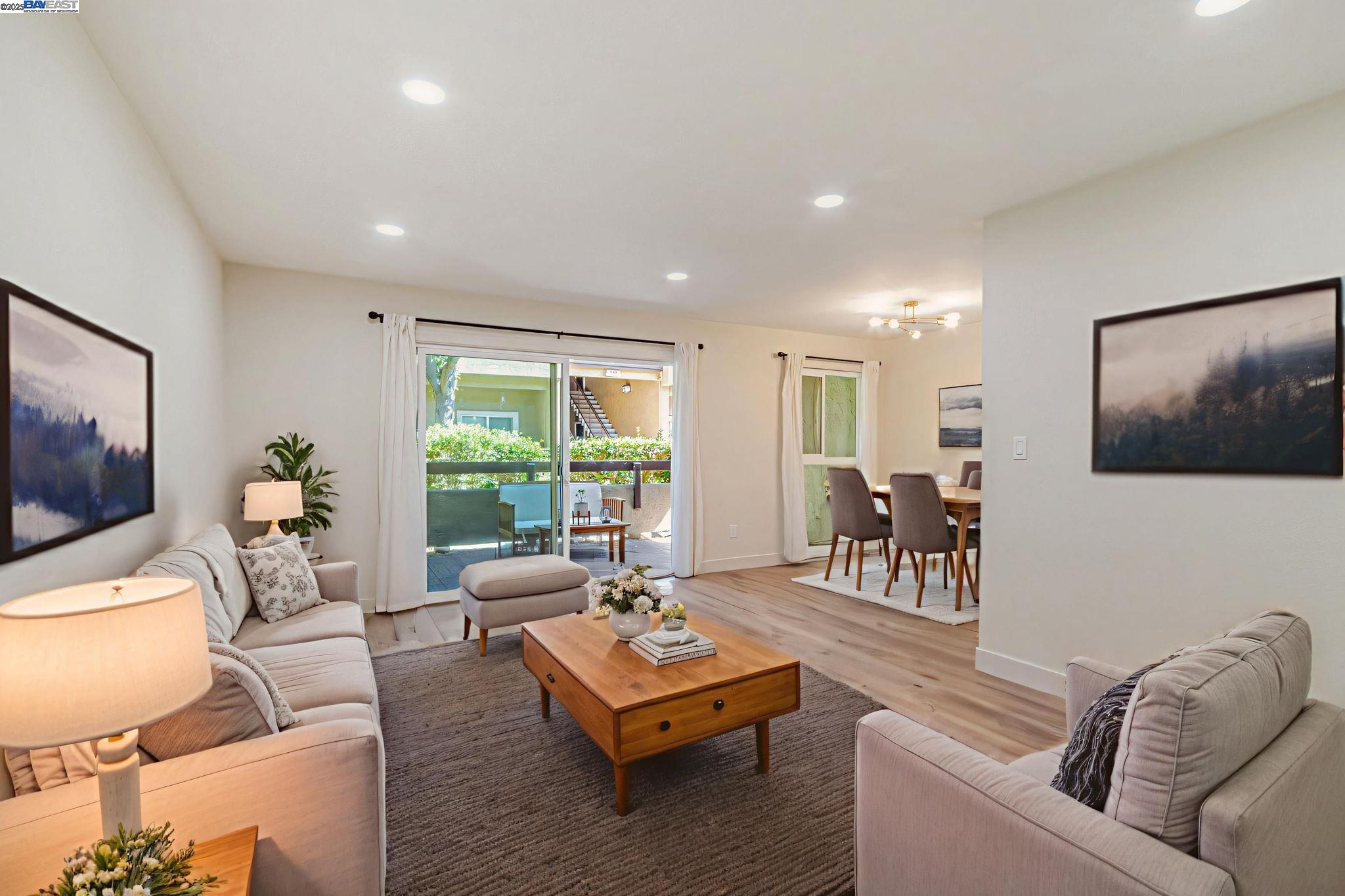 Detail Gallery Image 4 of 44 For 291 Tradewinds Dr #7,  San Jose,  CA 95123 - 2 Beds | 1 Baths