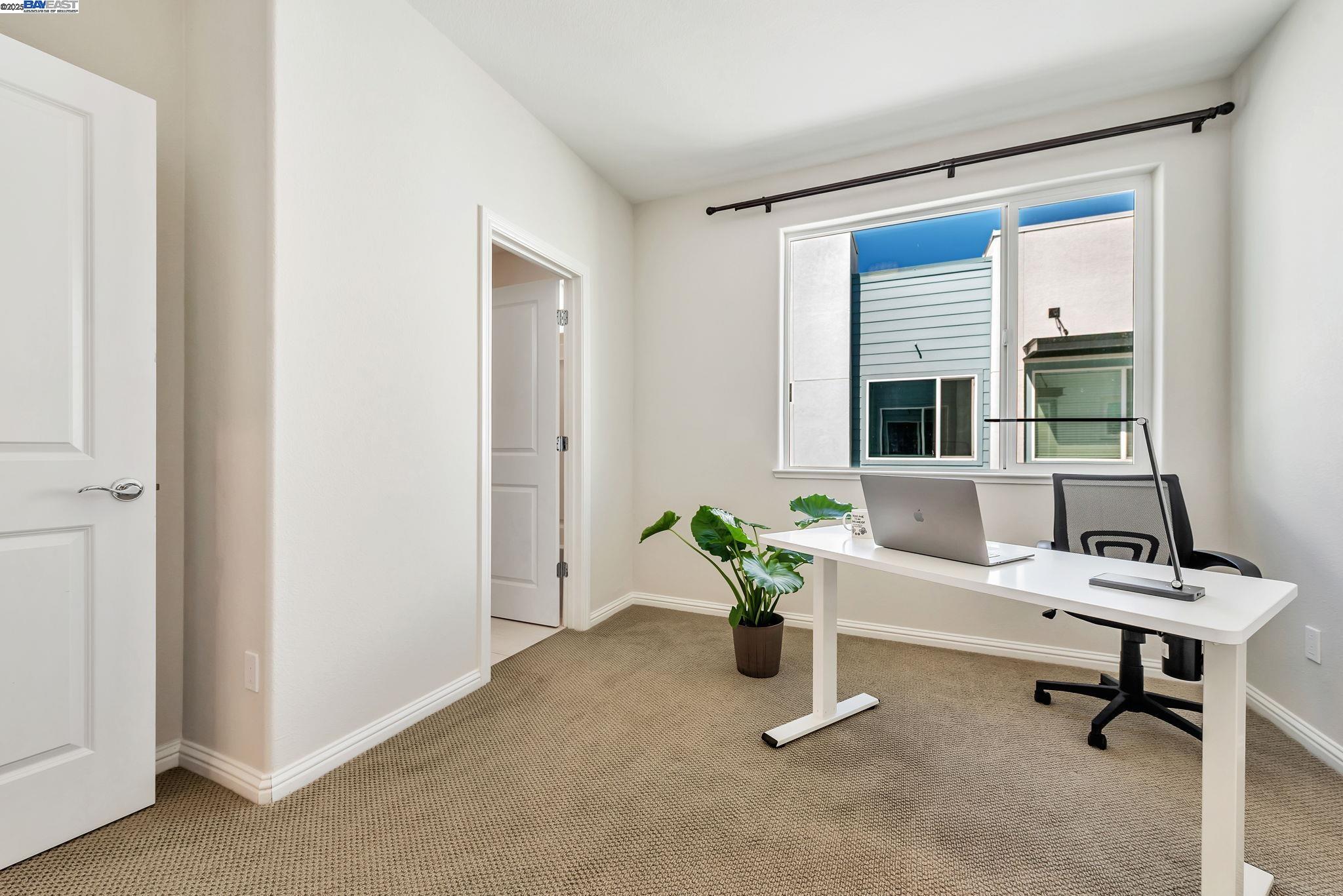 Detail Gallery Image 20 of 29 For 571 Apricot Way, San Jose,  CA 95133 - 3 Beds | 3/1 Baths