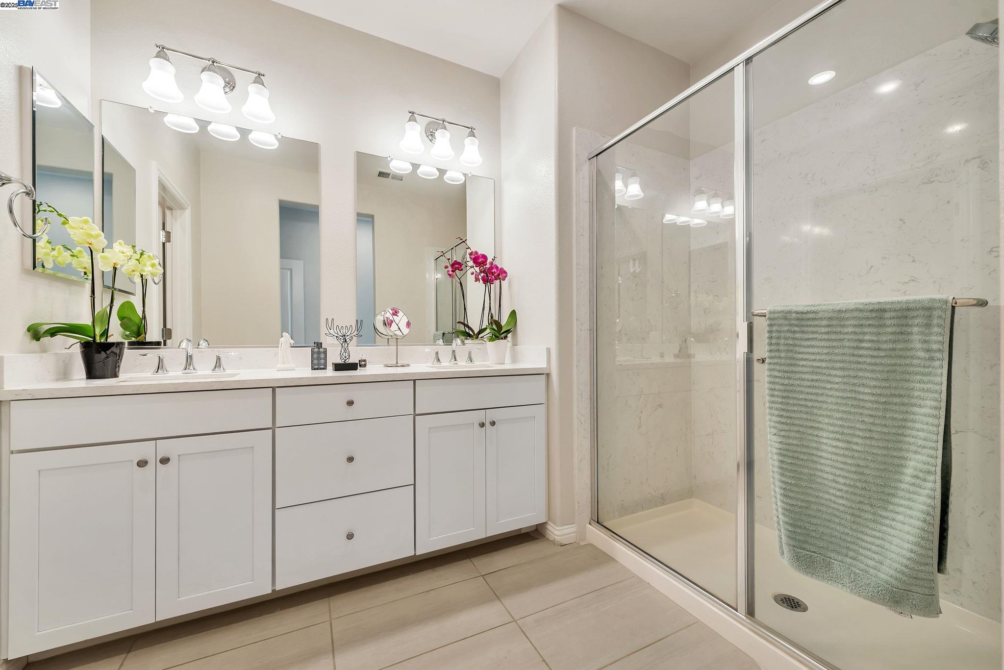 Detail Gallery Image 24 of 29 For 571 Apricot Way, San Jose,  CA 95133 - 3 Beds | 3/1 Baths