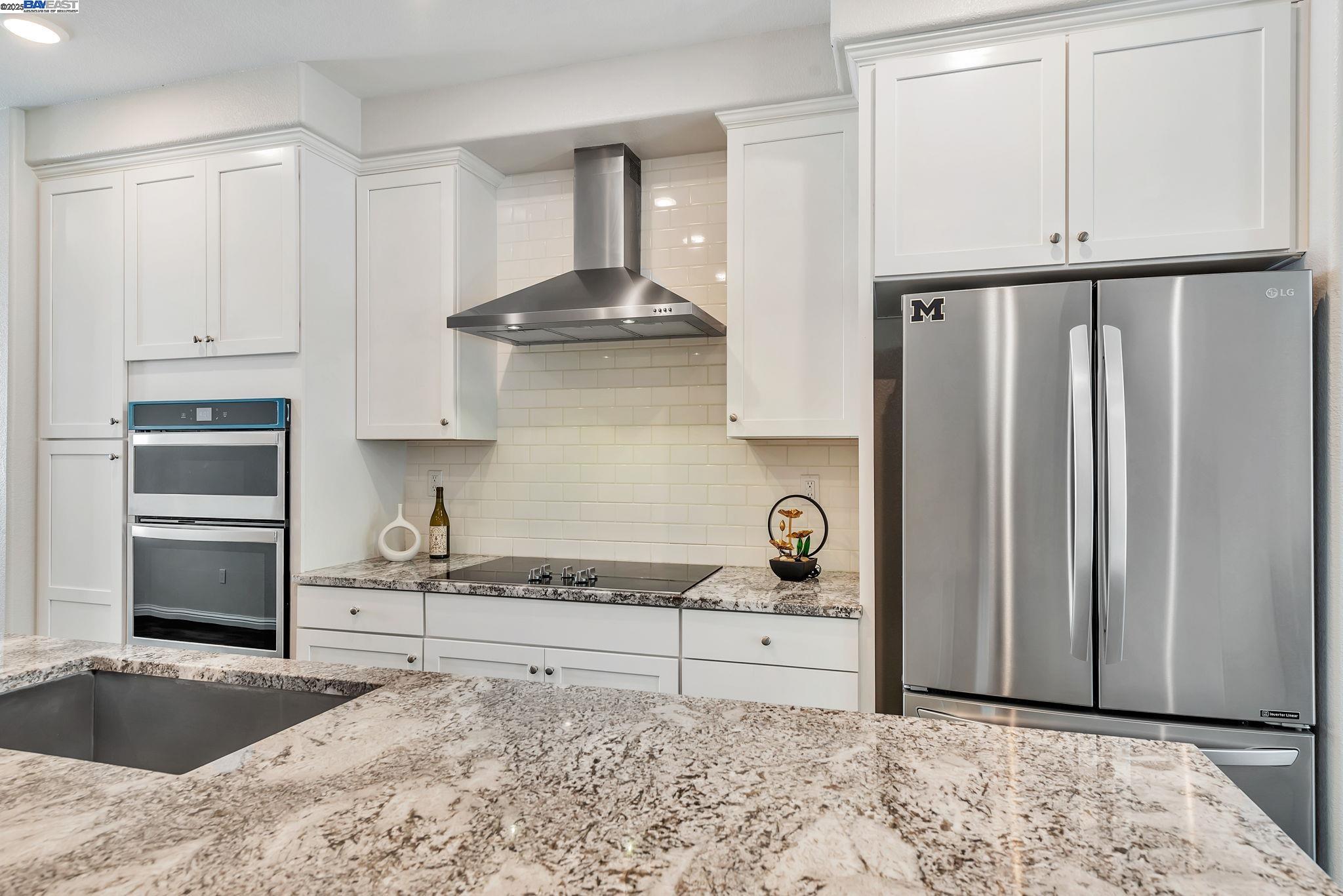 Detail Gallery Image 10 of 29 For 571 Apricot Way, San Jose,  CA 95133 - 3 Beds | 3/1 Baths