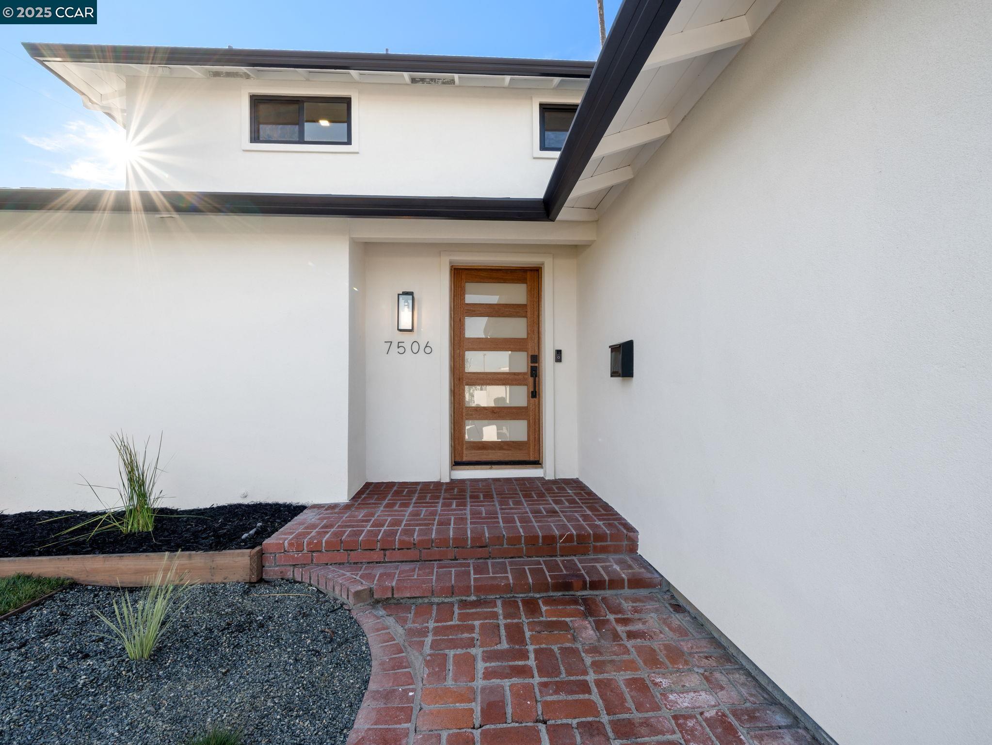 Detail Gallery Image 9 of 60 For 7506 Amarillo Rd, Dublin,  CA 94568 - 4 Beds | 2 Baths