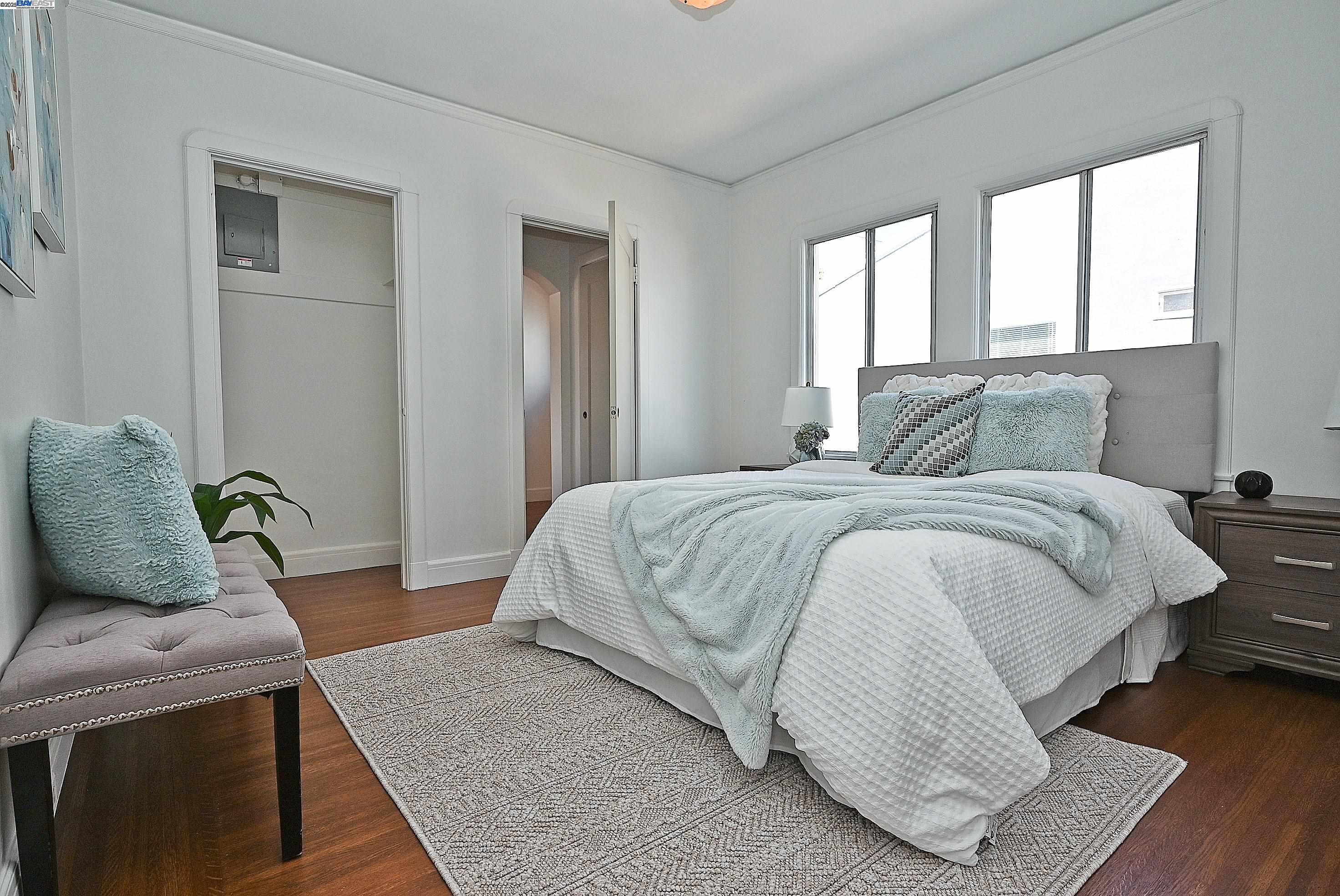 Detail Gallery Image 14 of 23 For 333 Central, Alameda,  CA 94501 - 2 Beds | 1 Baths