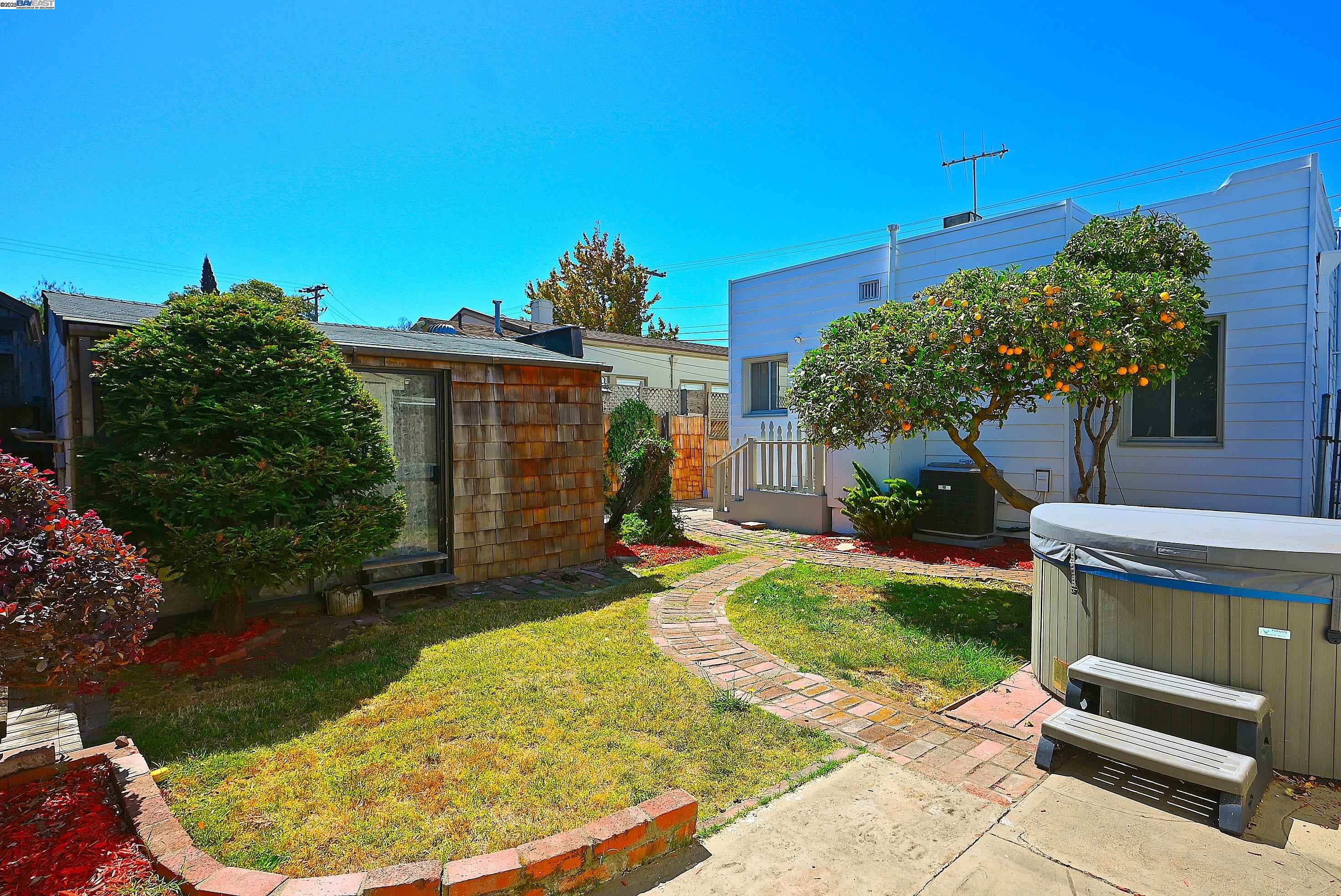 Detail Gallery Image 20 of 23 For 333 Central, Alameda,  CA 94501 - 2 Beds | 1 Baths