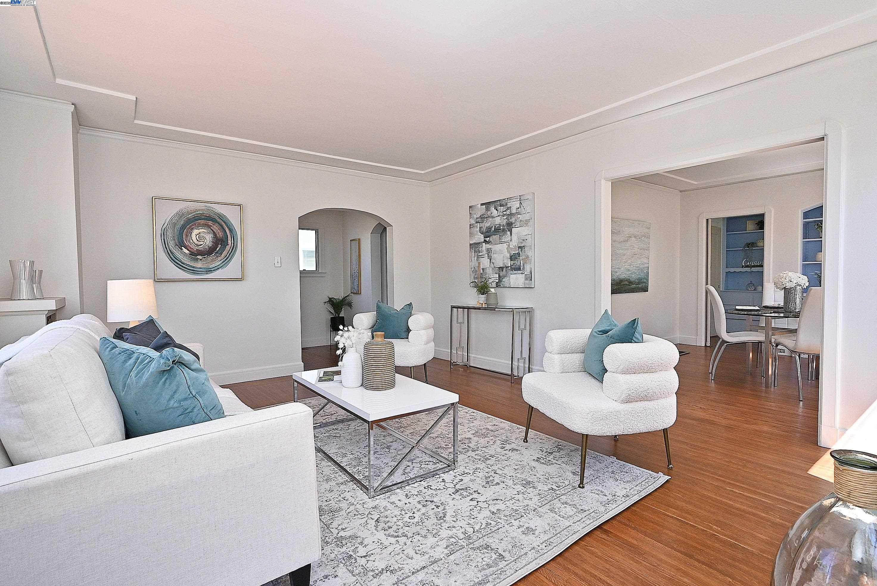 Detail Gallery Image 7 of 23 For 333 Central, Alameda,  CA 94501 - 2 Beds | 1 Baths