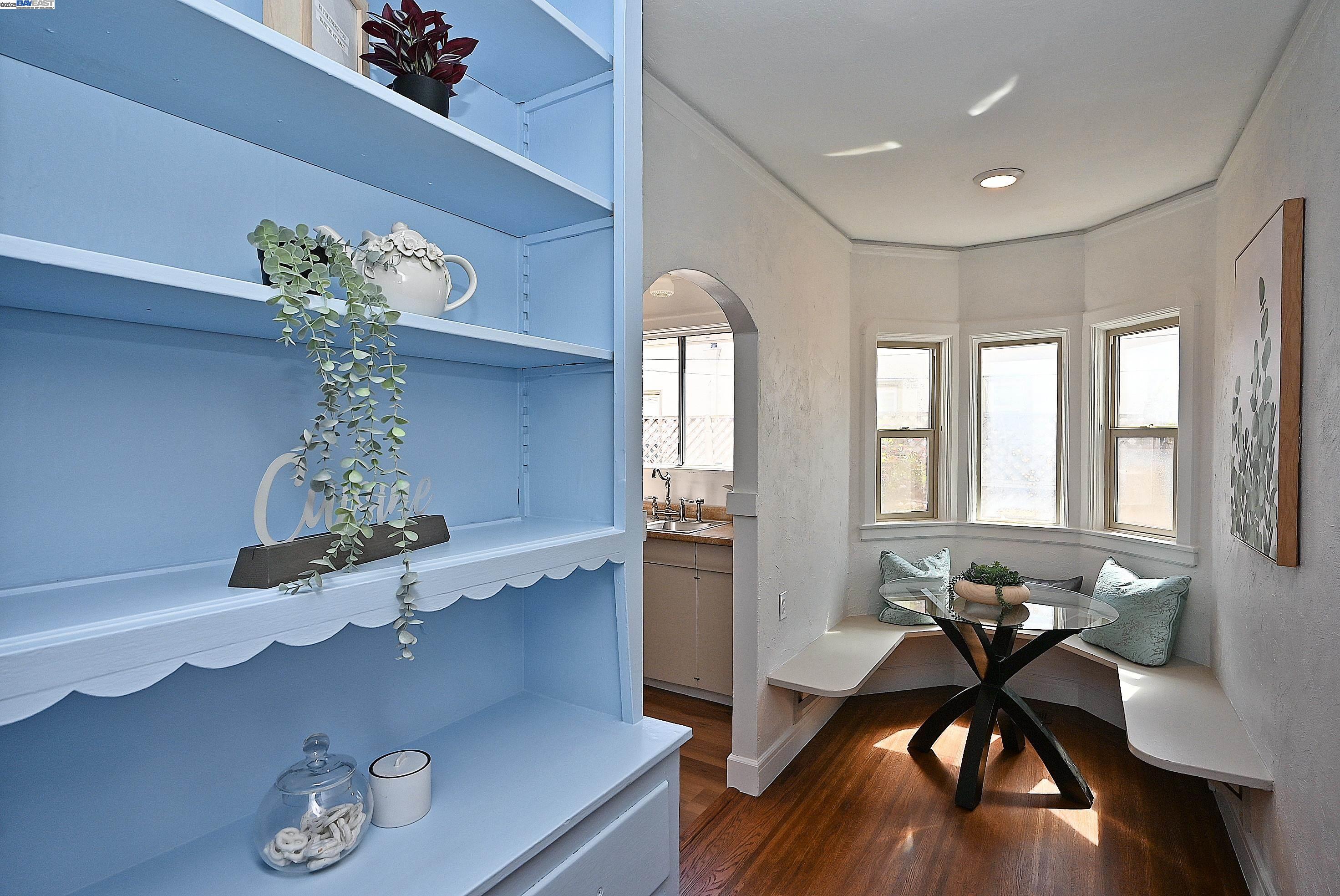 Detail Gallery Image 9 of 23 For 333 Central, Alameda,  CA 94501 - 2 Beds | 1 Baths