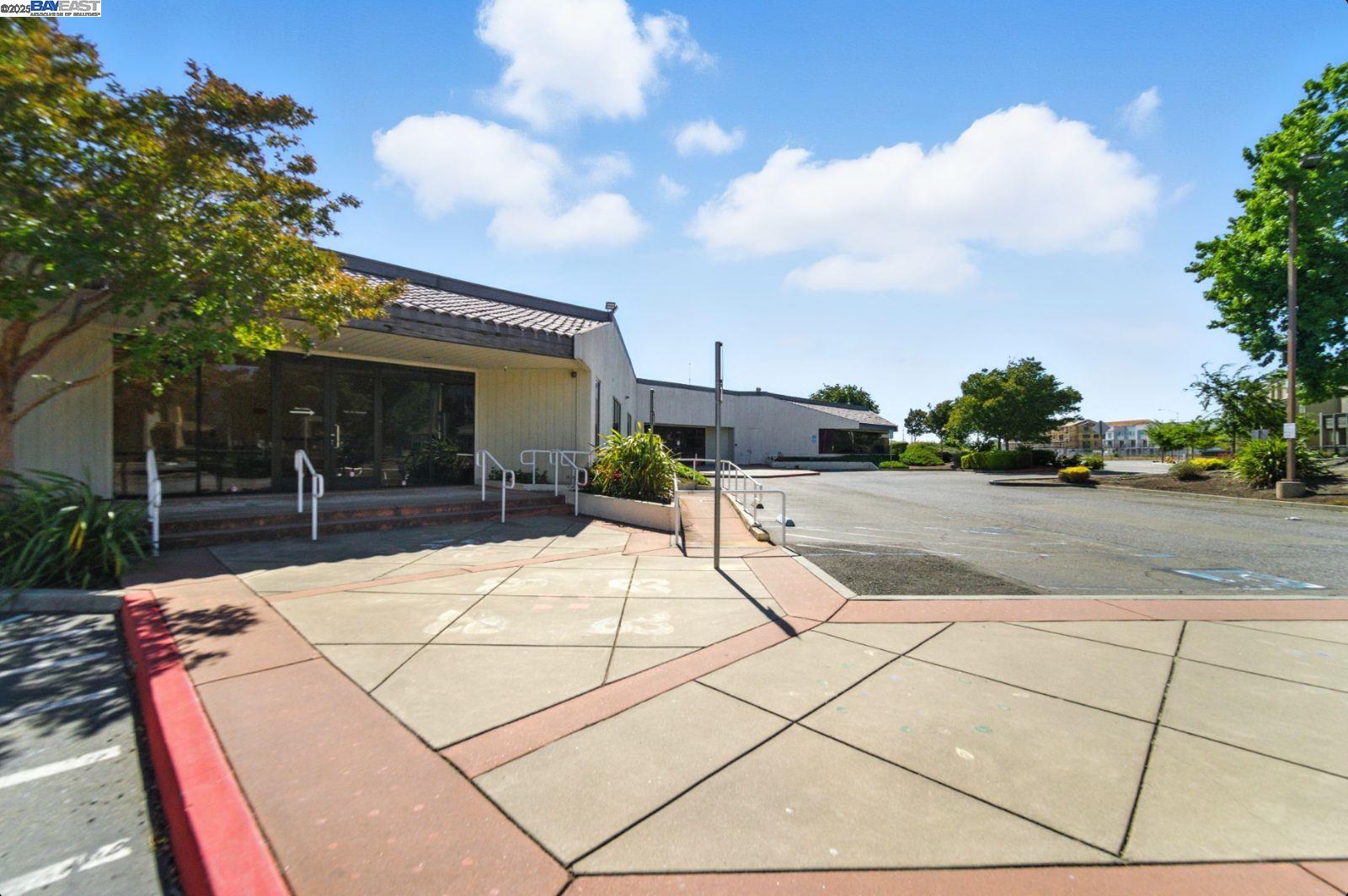 Detail Gallery Image 42 of 48 For 418 Desert Holly St, Milpitas,  CA 95035 - 4 Beds | 3/1 Baths