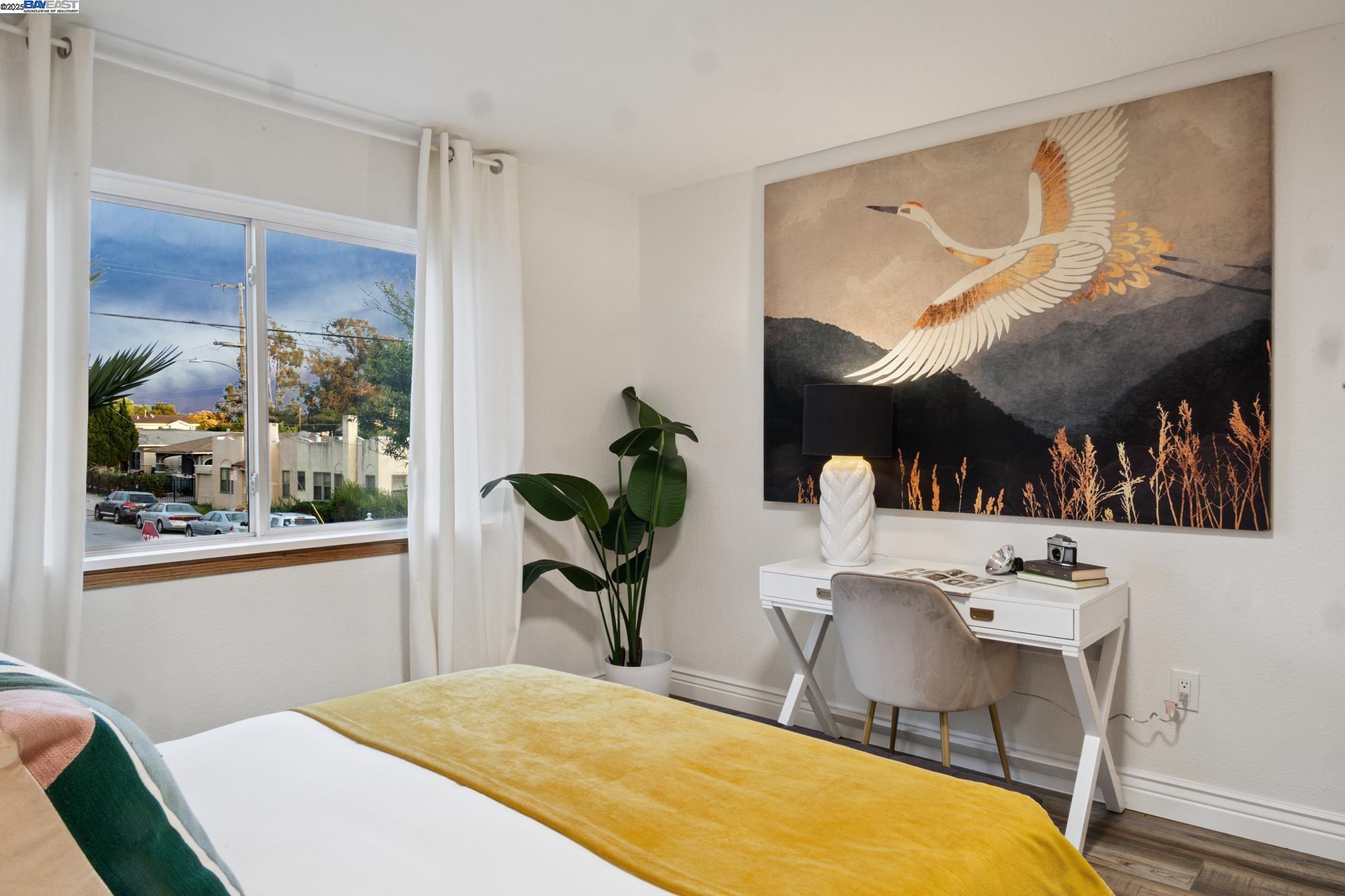 Detail Gallery Image 18 of 55 For 2449 26th Avenue, Oakland,  CA 94601 - 4 Beds | 2 Baths