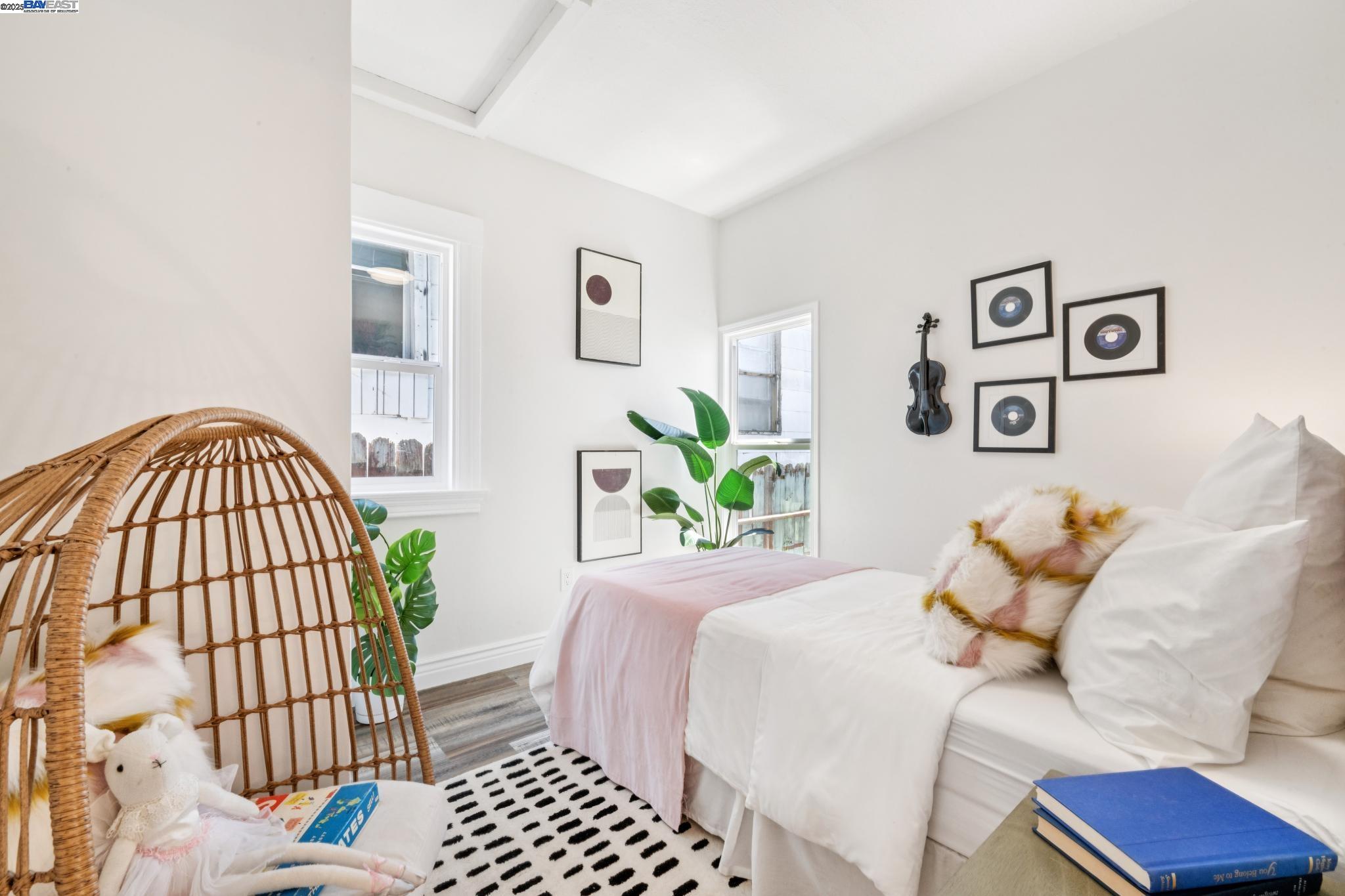 Detail Gallery Image 21 of 55 For 2449 26th Avenue, Oakland,  CA 94601 - 4 Beds | 2 Baths