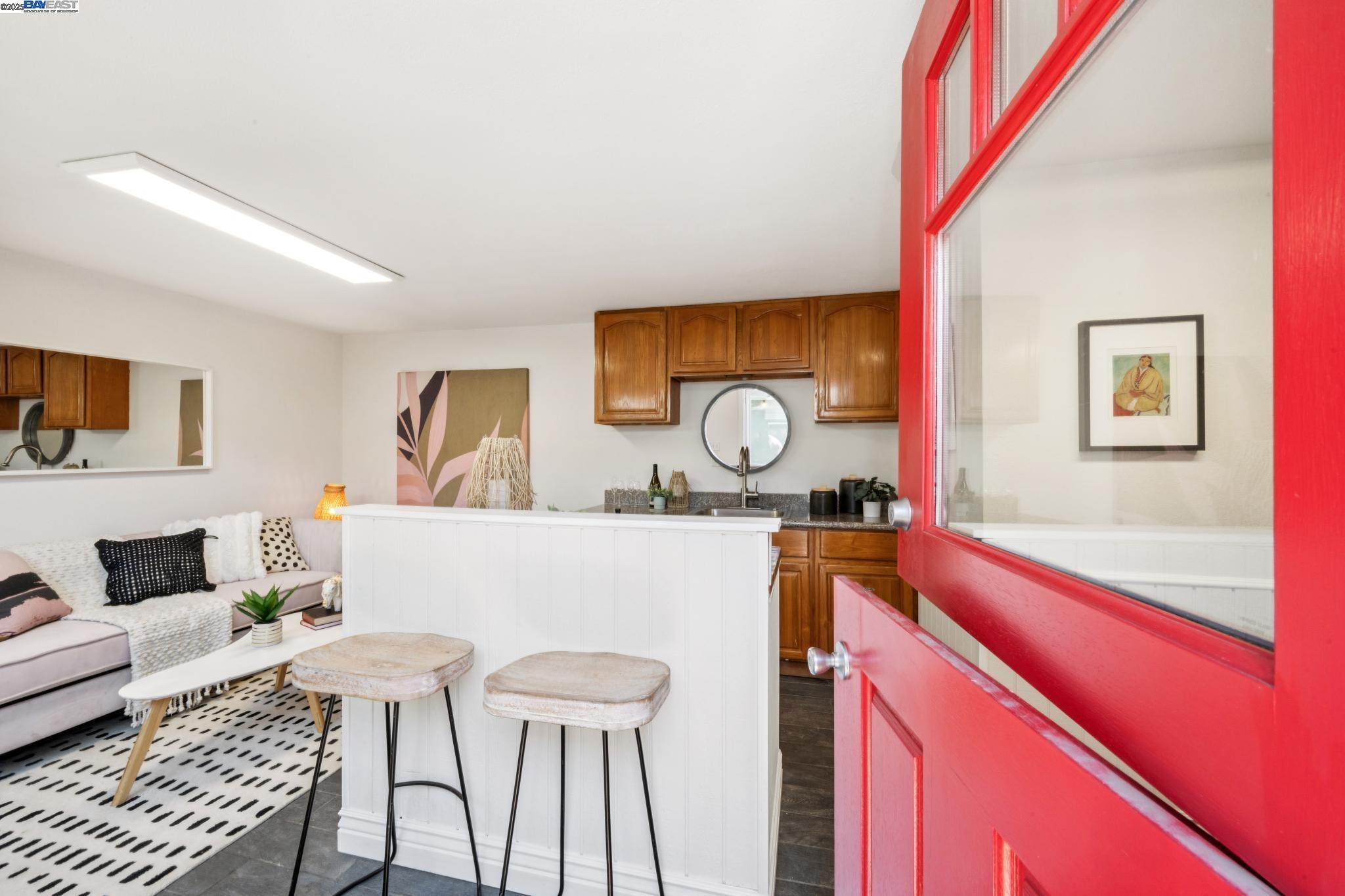 Detail Gallery Image 27 of 55 For 2449 26th Avenue, Oakland,  CA 94601 - 4 Beds | 2 Baths