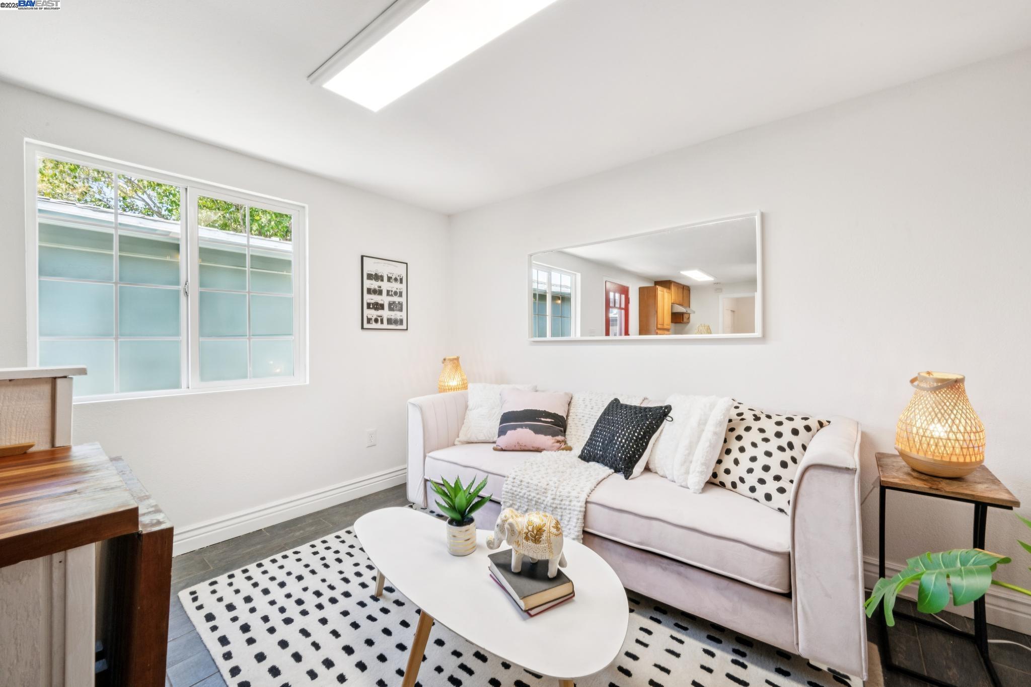 Detail Gallery Image 30 of 55 For 2449 26th Avenue, Oakland,  CA 94601 - 4 Beds | 2 Baths