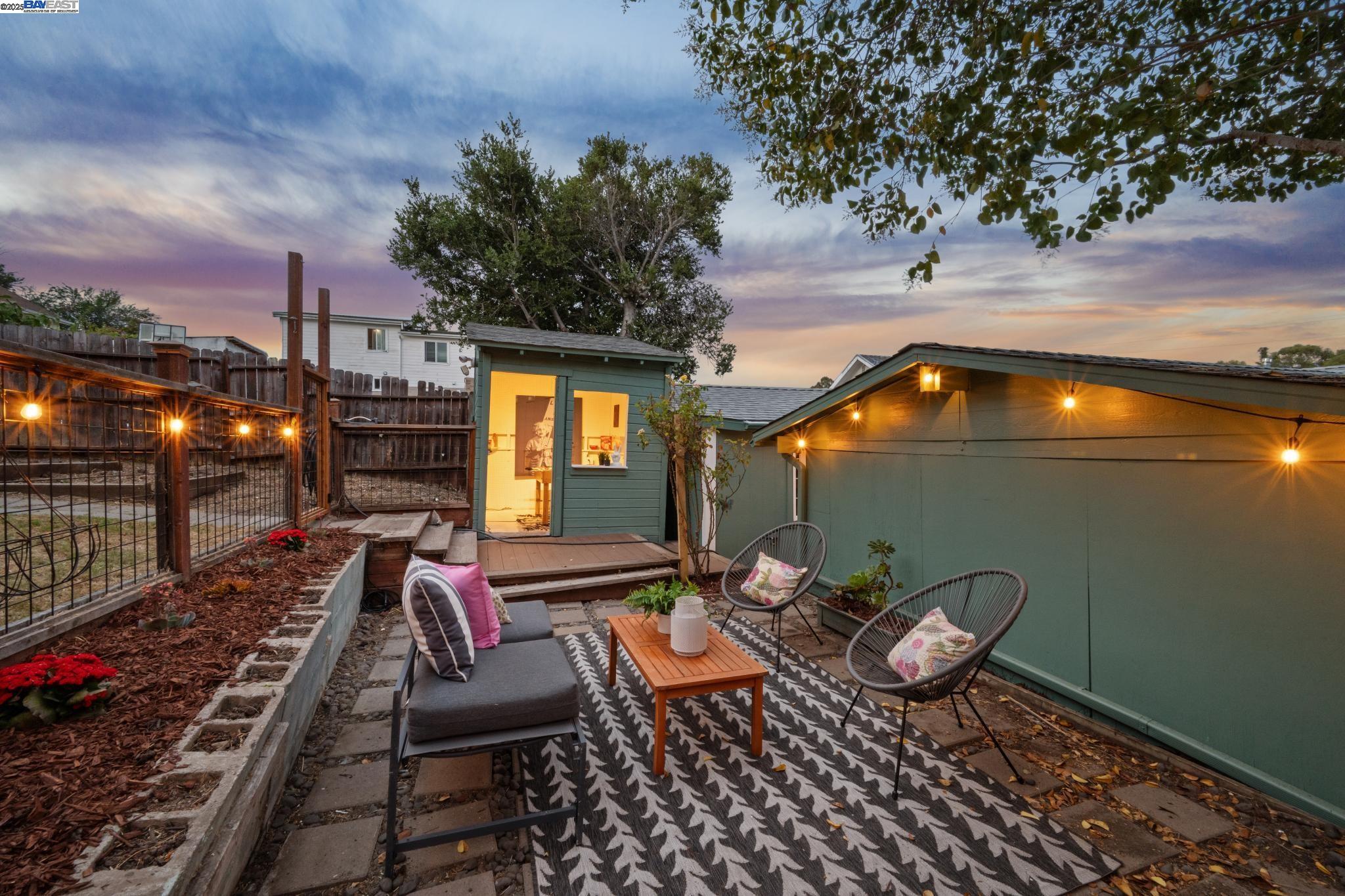 Detail Gallery Image 48 of 55 For 2449 26th Avenue, Oakland,  CA 94601 - 4 Beds | 2 Baths