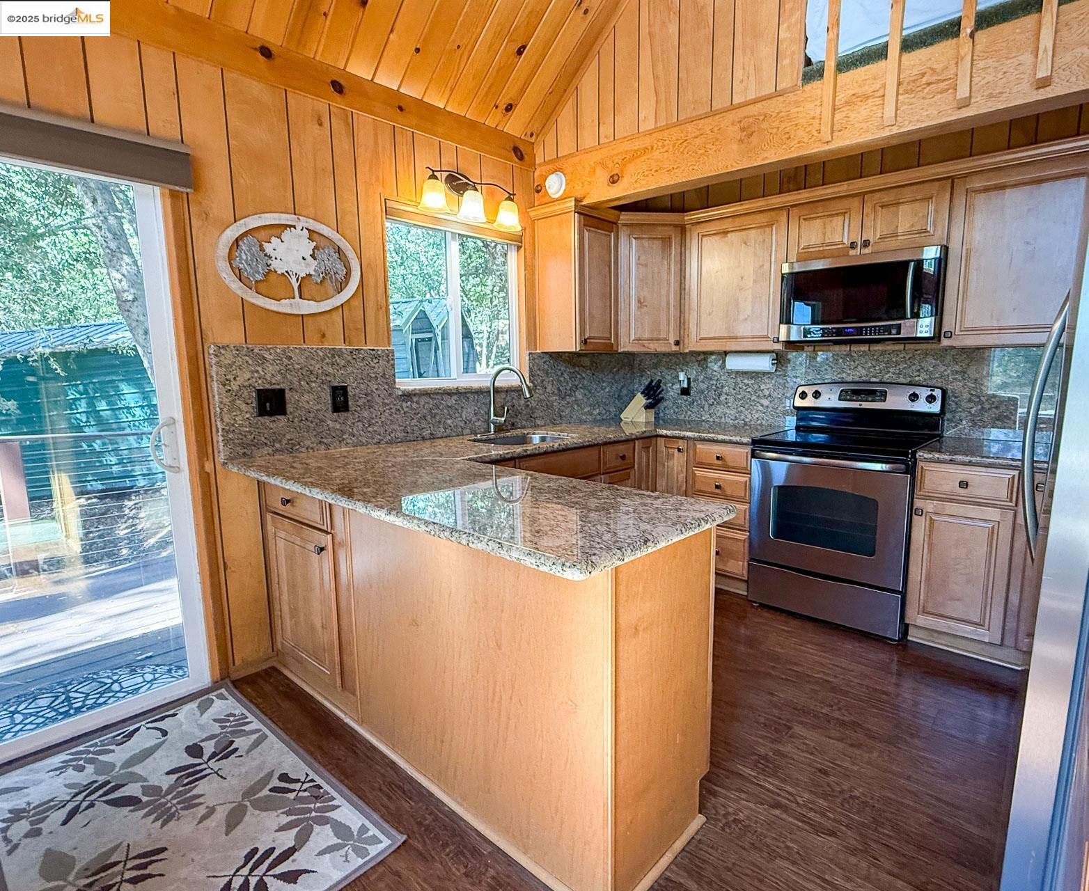 Detail Gallery Image 9 of 28 For 23755 Stage Coach Dr, Sonora,  CA 95370 - 3 Beds | 1 Baths