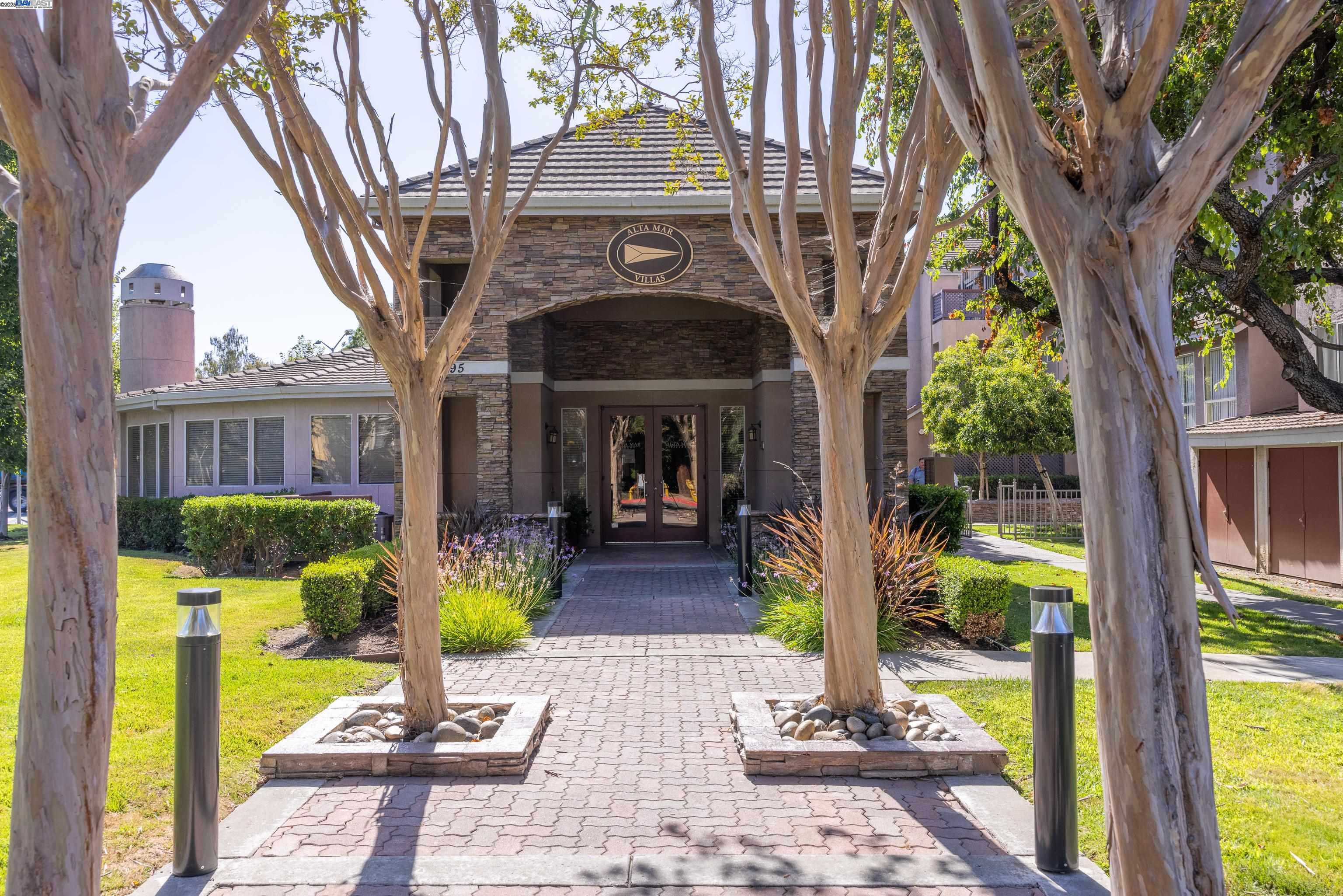 Detail Gallery Image 20 of 29 For 3695 Stevenson Blvd #144,  Fremont,  CA 94538 - 3 Beds | 3 Baths