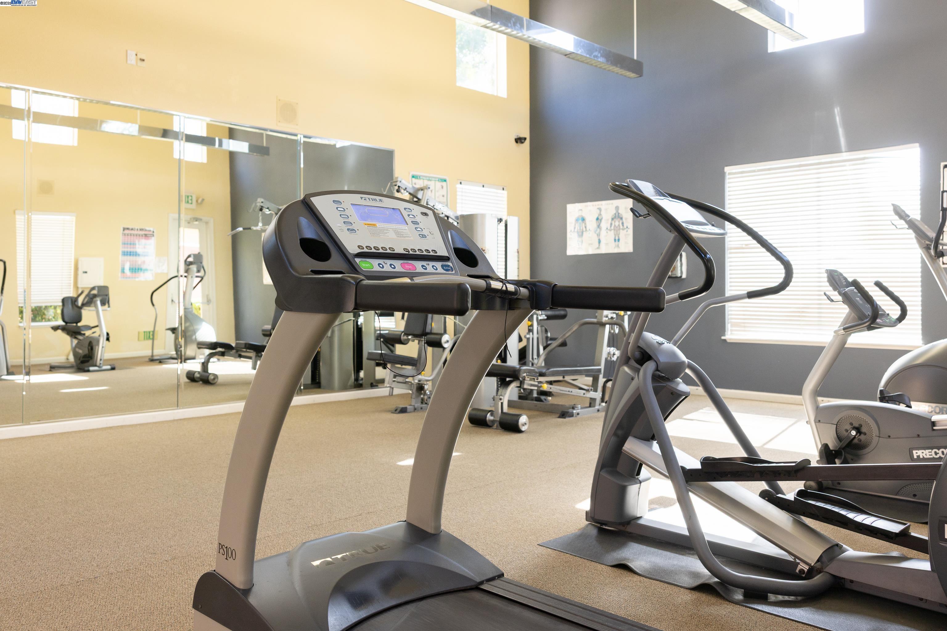 Detail Gallery Image 25 of 29 For 3695 Stevenson Blvd #144,  Fremont,  CA 94538 - 3 Beds | 3 Baths