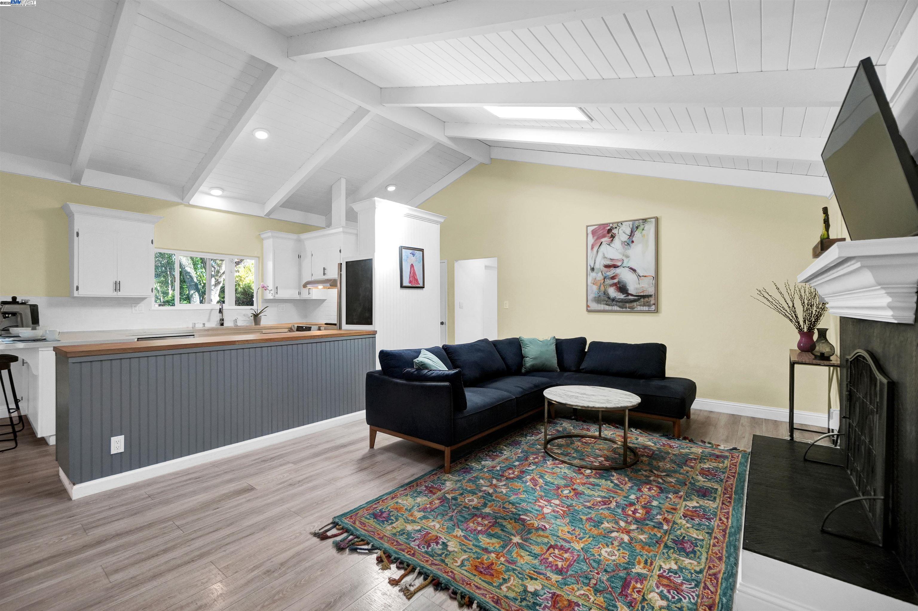 Detail Gallery Image 14 of 39 For 55 Normandy Ln, Walnut Creek,  CA 94598 - 3 Beds | 2 Baths
