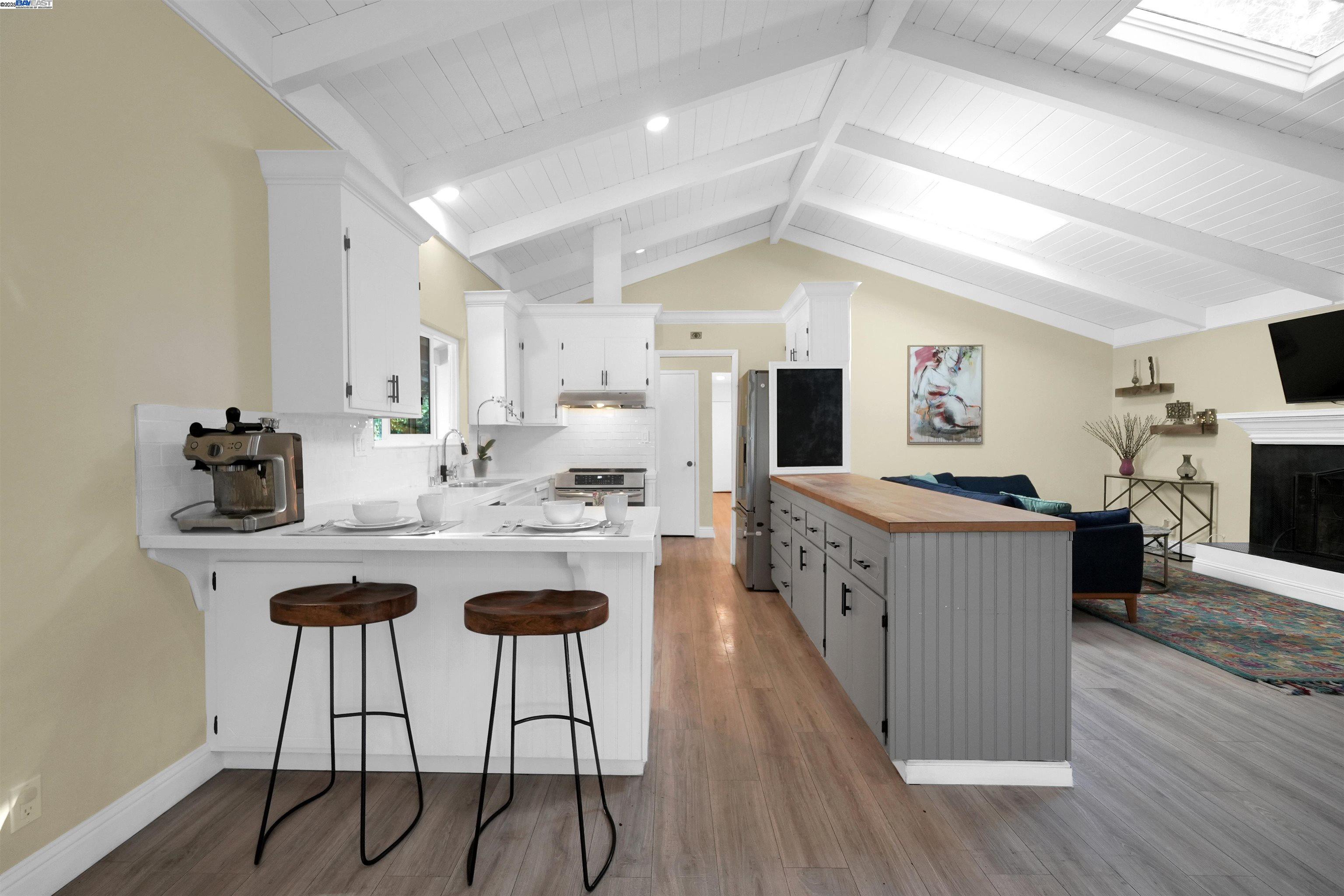 Detail Gallery Image 18 of 39 For 55 Normandy Ln, Walnut Creek,  CA 94598 - 3 Beds | 2 Baths