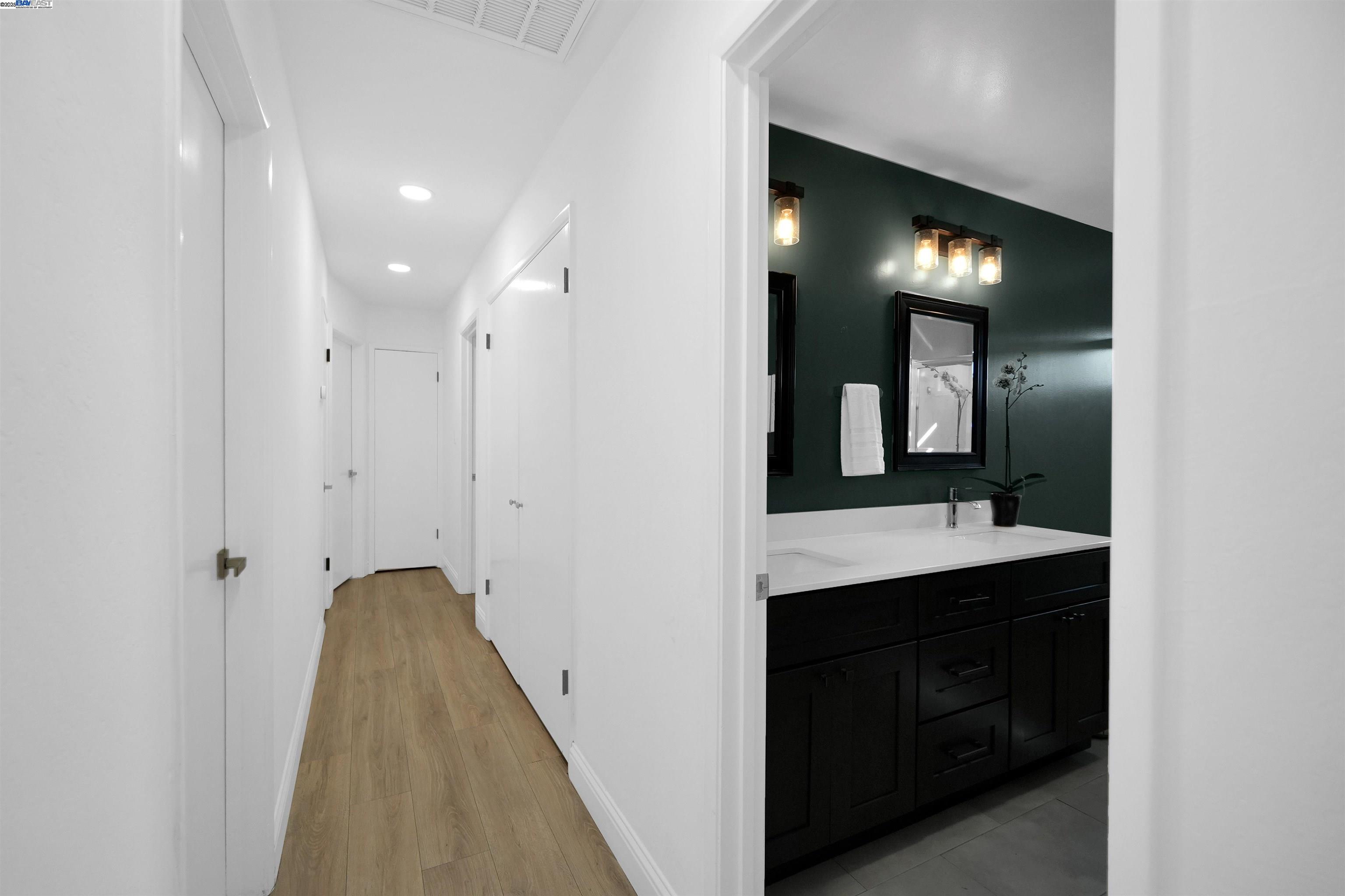 Detail Gallery Image 20 of 39 For 55 Normandy Ln, Walnut Creek,  CA 94598 - 3 Beds | 2 Baths