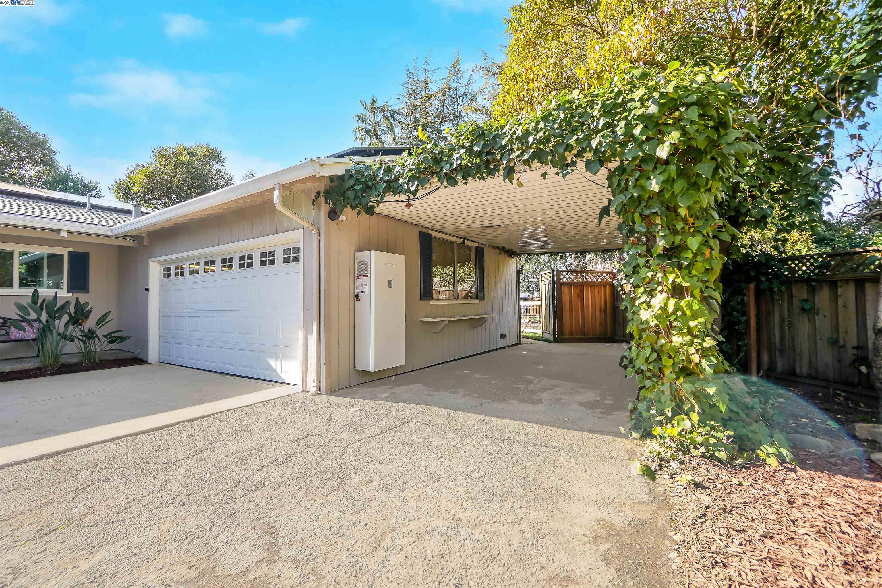 Detail Gallery Image 7 of 39 For 55 Normandy Ln, Walnut Creek,  CA 94598 - 3 Beds | 2 Baths
