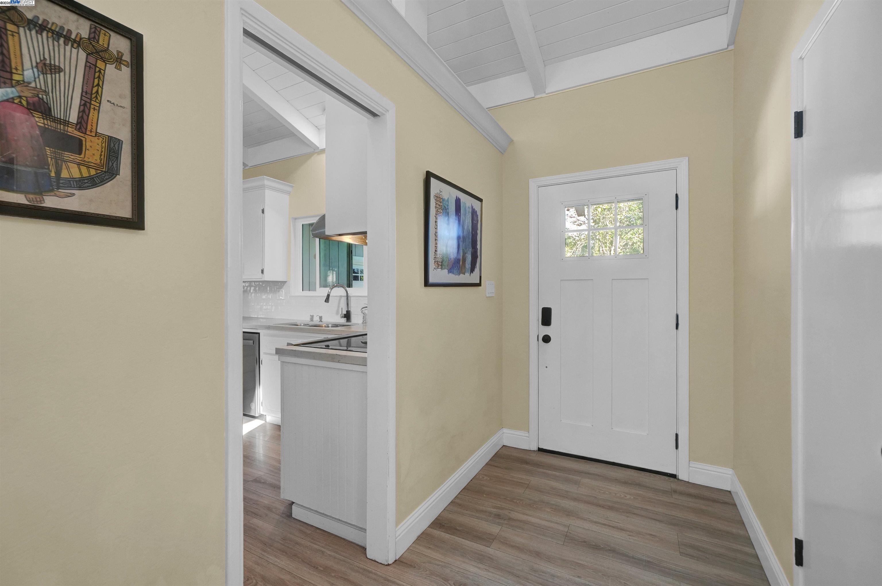 Detail Gallery Image 10 of 39 For 55 Normandy Ln, Walnut Creek,  CA 94598 - 3 Beds | 2 Baths