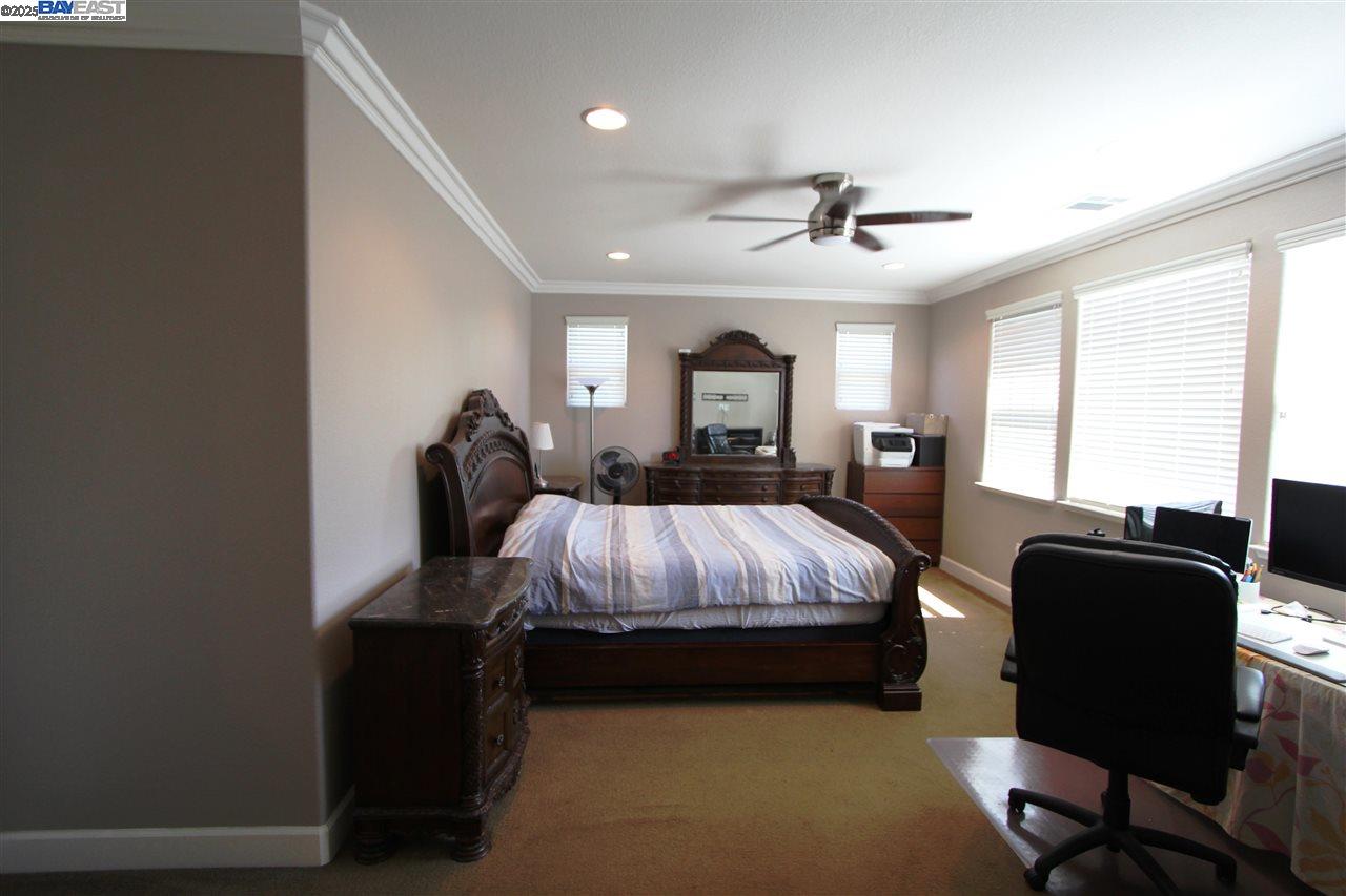 Detail Gallery Image 10 of 20 For 5199 Salerno Dr, Dublin,  CA 94568-7357 - 4 Beds | 3 Baths