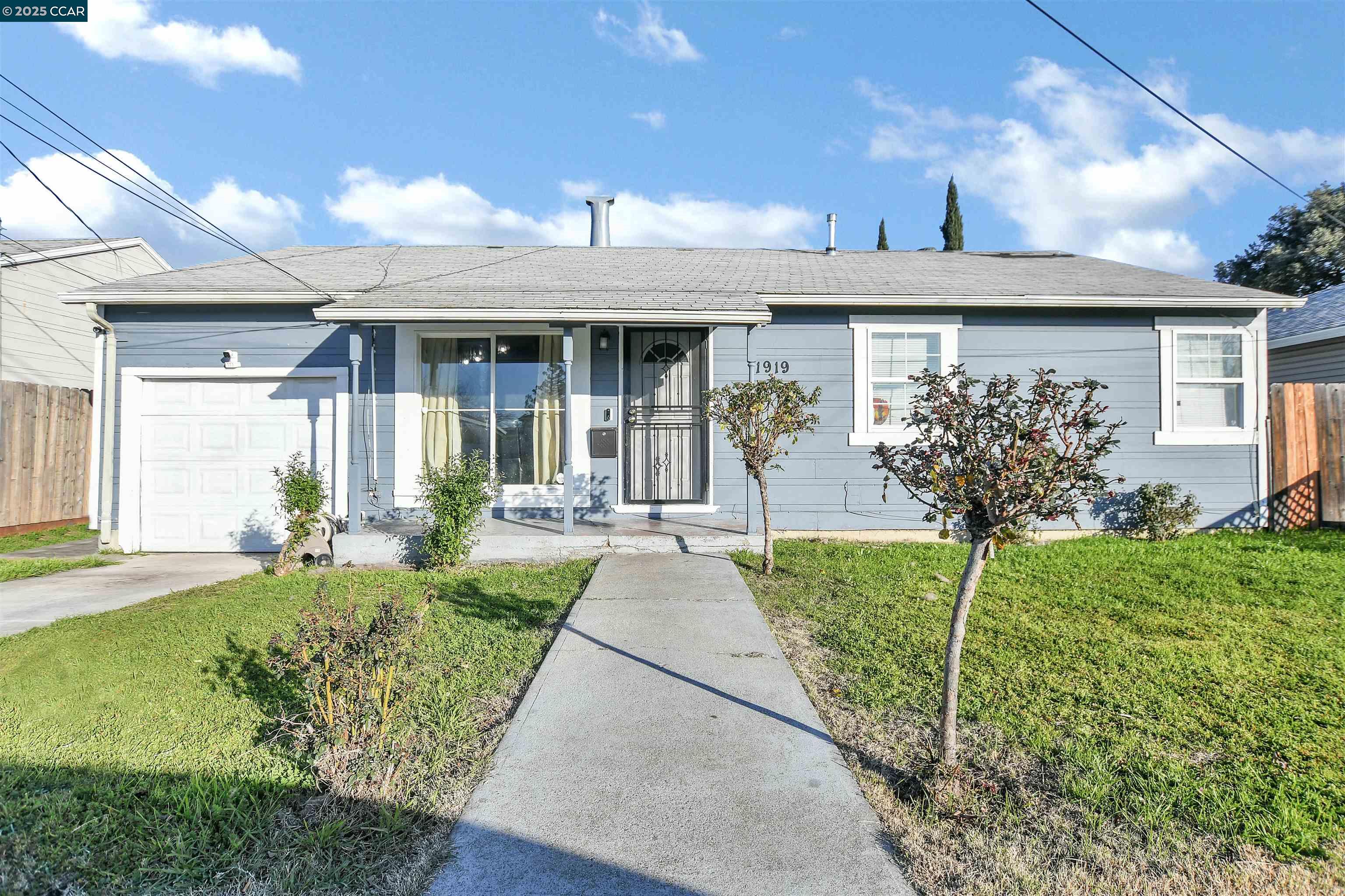 Detail Gallery Image 1 of 20 For 1919 Birch Ave, Antioch,  CA 94509 - 3 Beds | 1 Baths