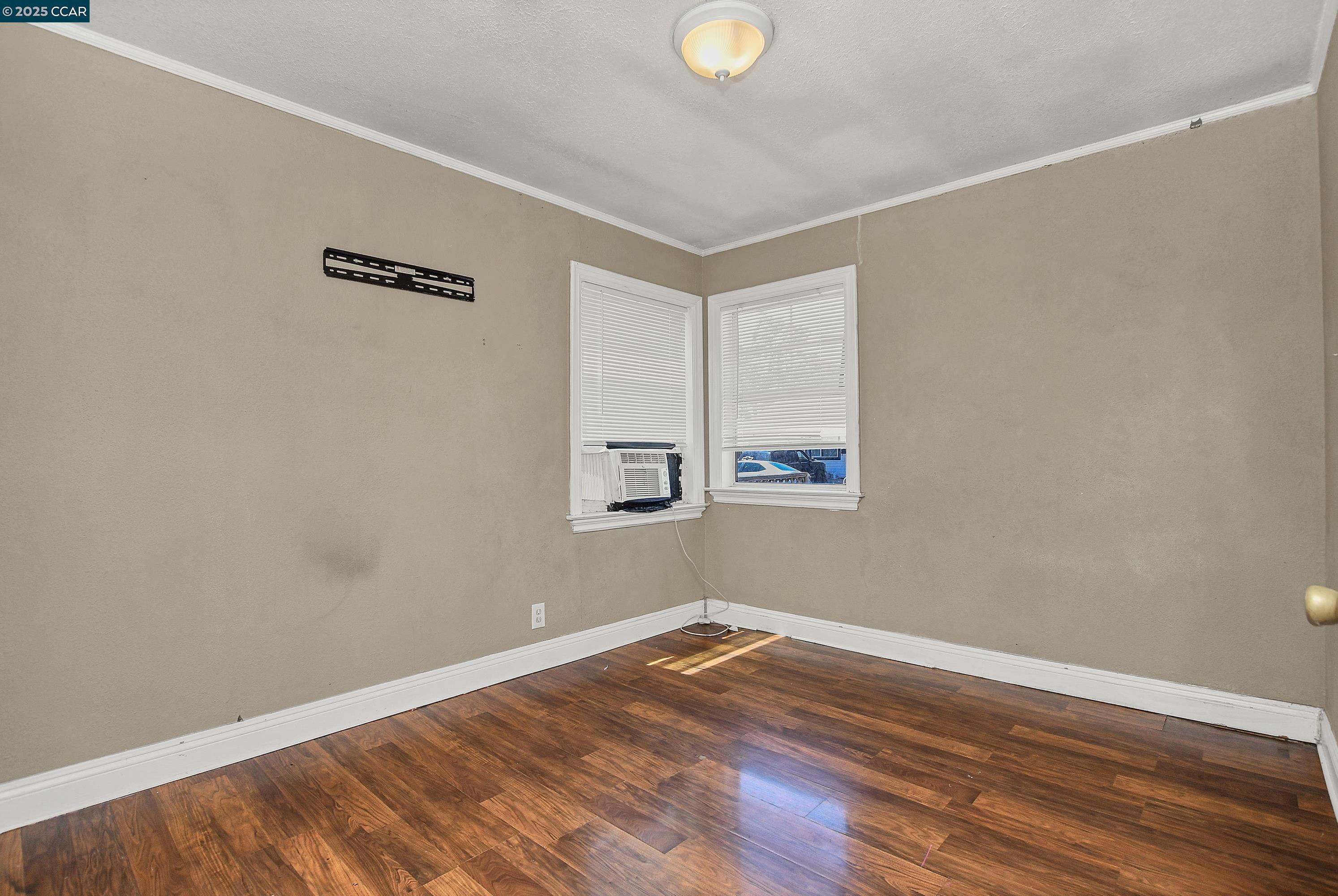 Detail Gallery Image 12 of 20 For 1919 Birch Ave, Antioch,  CA 94509 - 3 Beds | 1 Baths