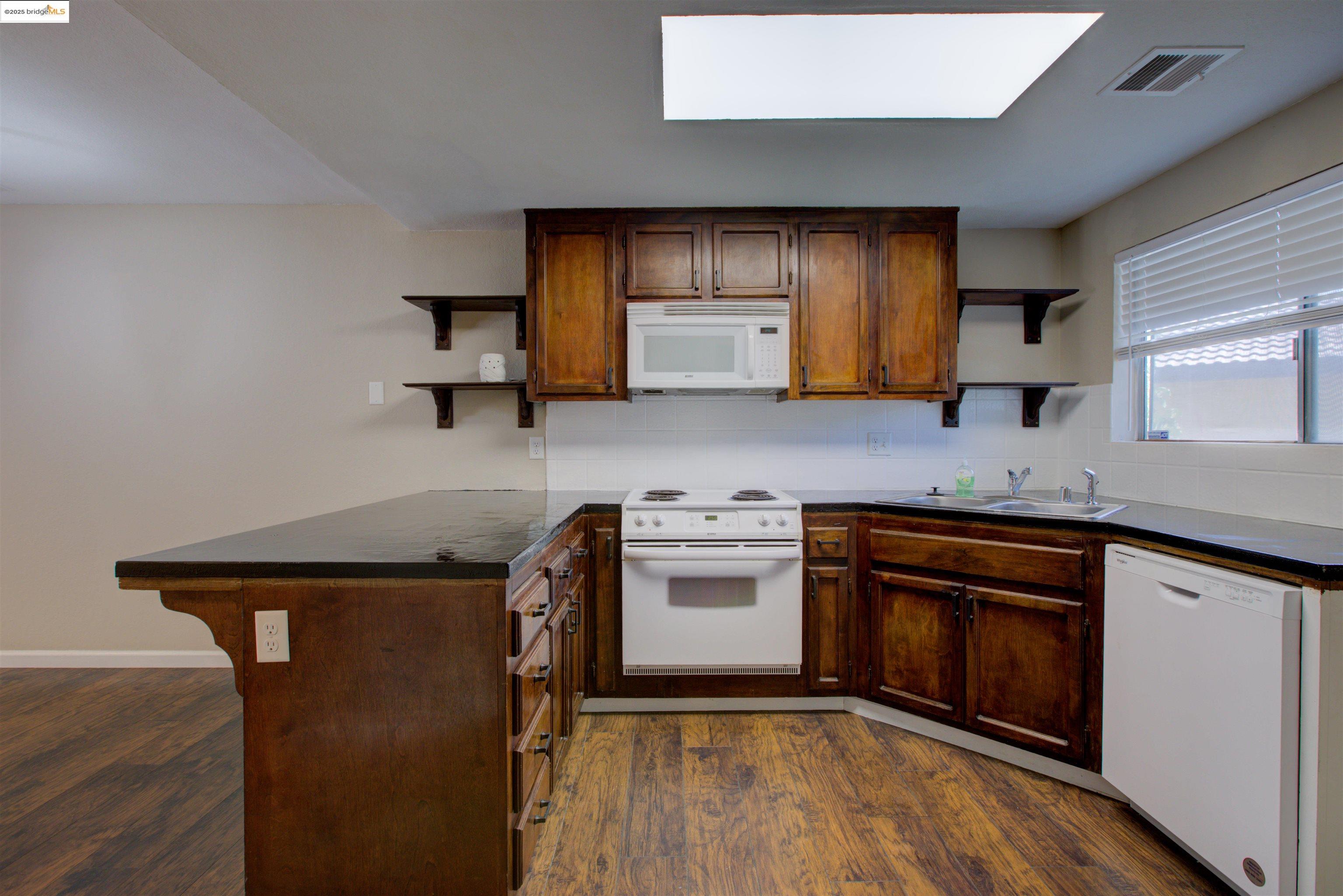 Detail Gallery Image 13 of 37 For 3154 Andre Ln, Turlock,  CA 95382 - 2 Beds | 1/1 Baths