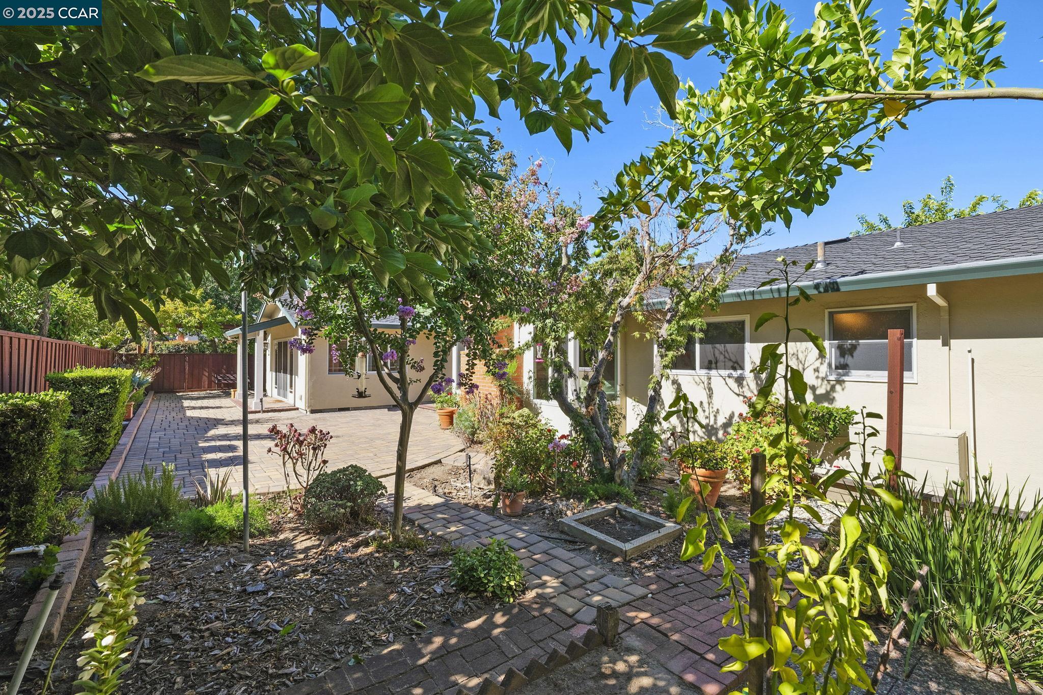 Detail Gallery Image 29 of 29 For 231 Los Felicas Ave, Walnut Creek,  CA 94598 - 4 Beds | 2 Baths