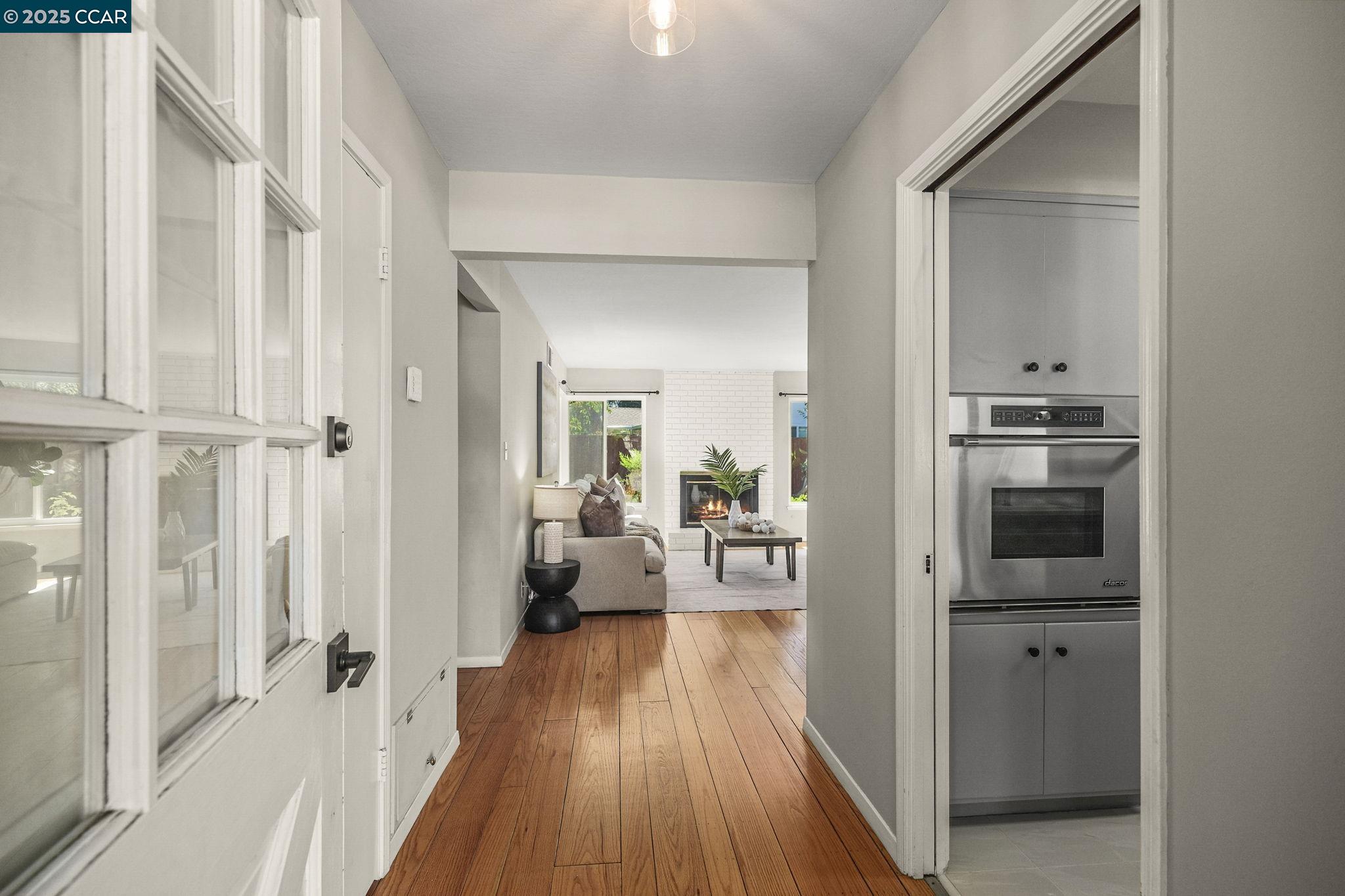 Detail Gallery Image 5 of 29 For 231 Los Felicas Ave, Walnut Creek,  CA 94598 - 4 Beds | 2 Baths