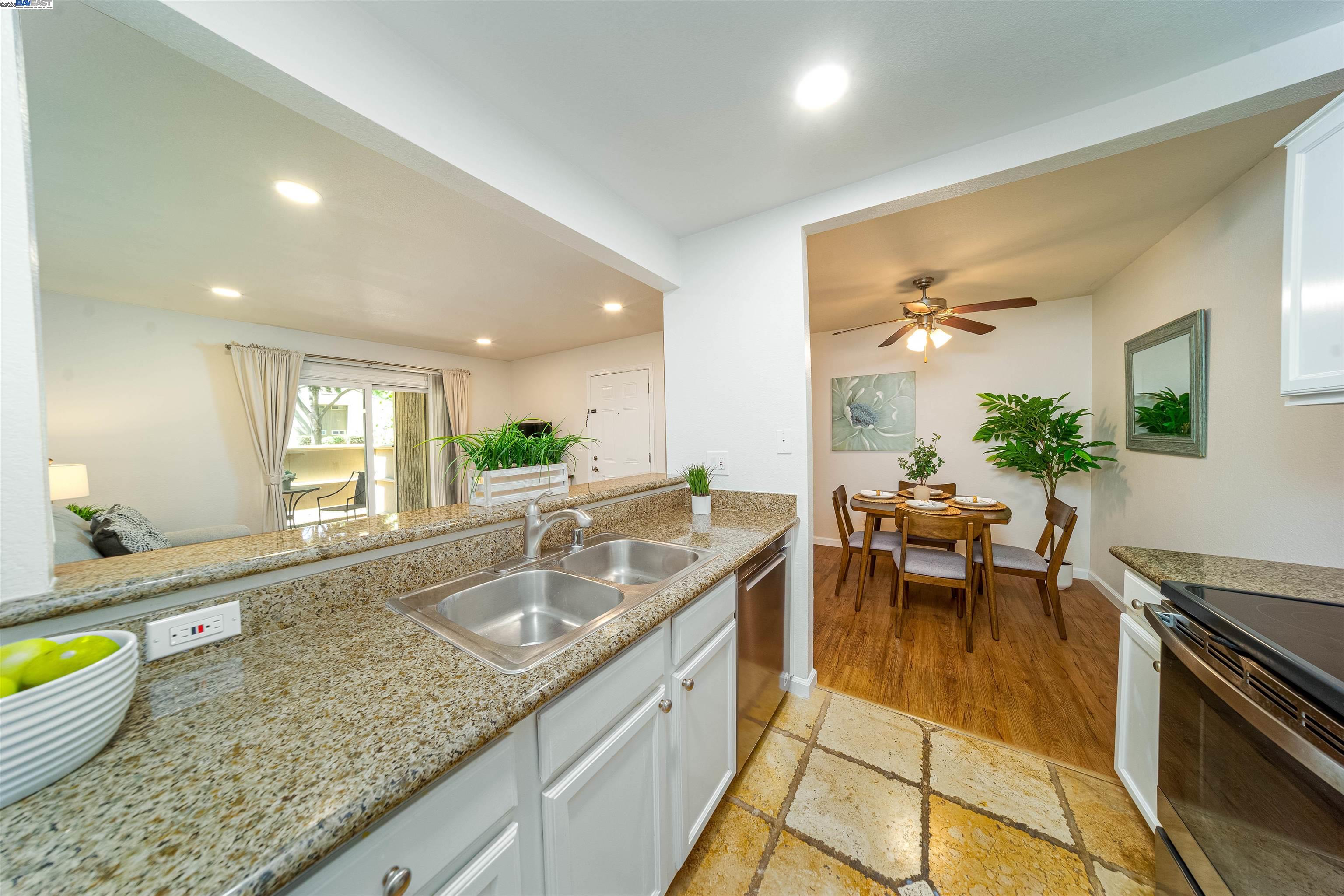 Photo #16: 41107391 Listing: Photo #16