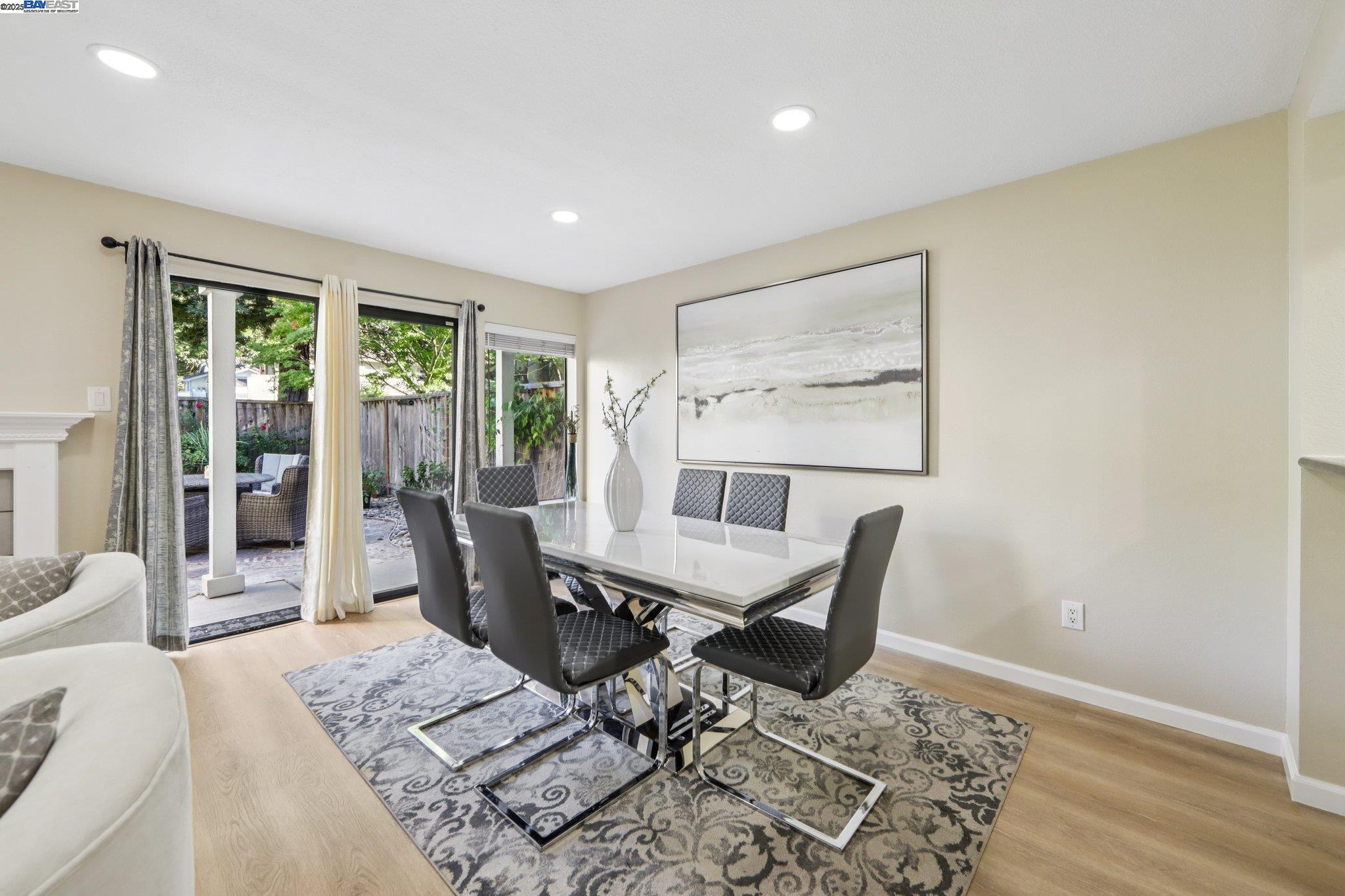 Detail Gallery Image 11 of 46 For 34627 Pueblo Terrace, Fremont,  CA 94555 - 3 Beds | 2/1 Baths