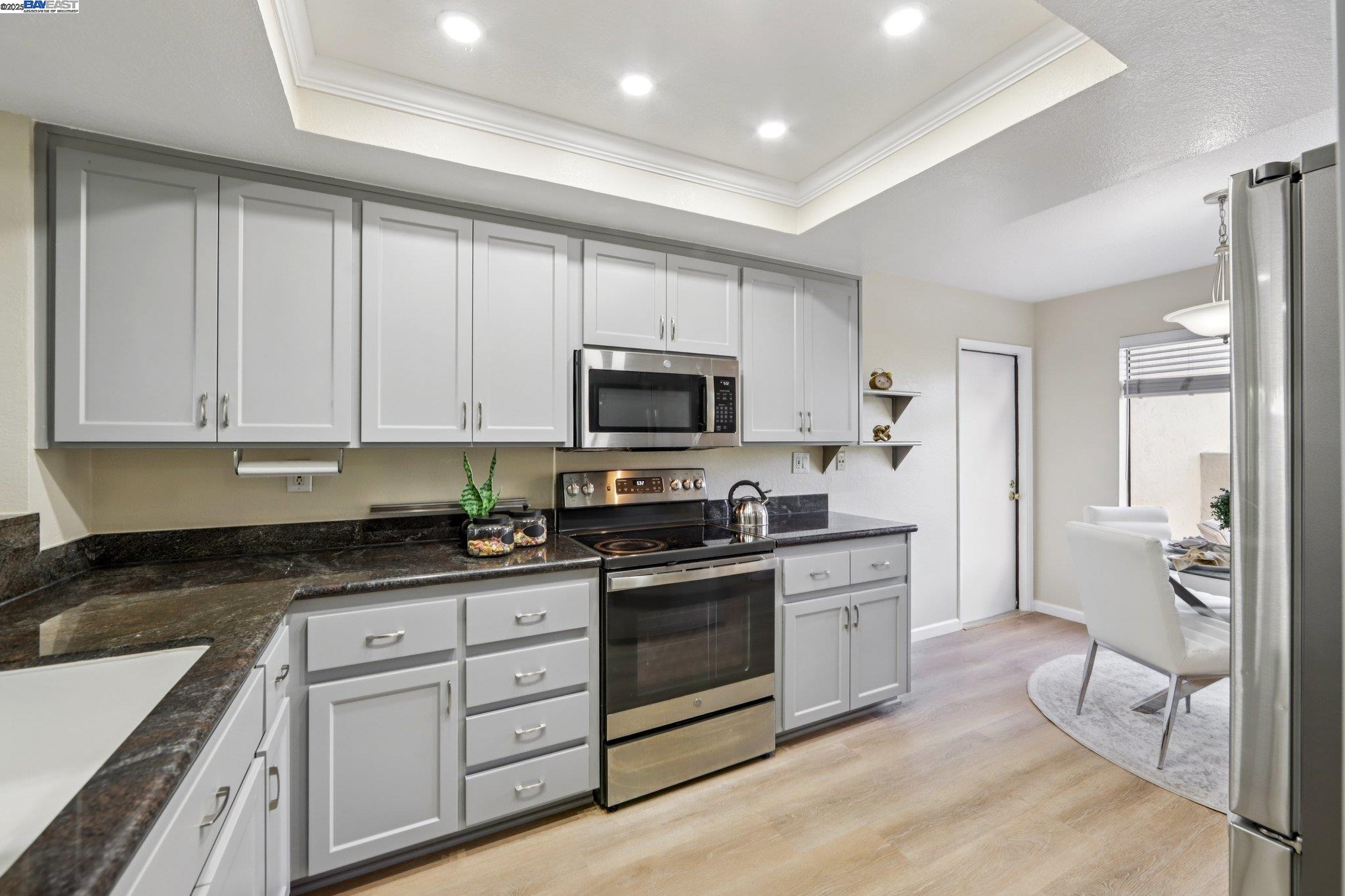 Detail Gallery Image 16 of 46 For 34627 Pueblo Terrace, Fremont,  CA 94555 - 3 Beds | 2/1 Baths
