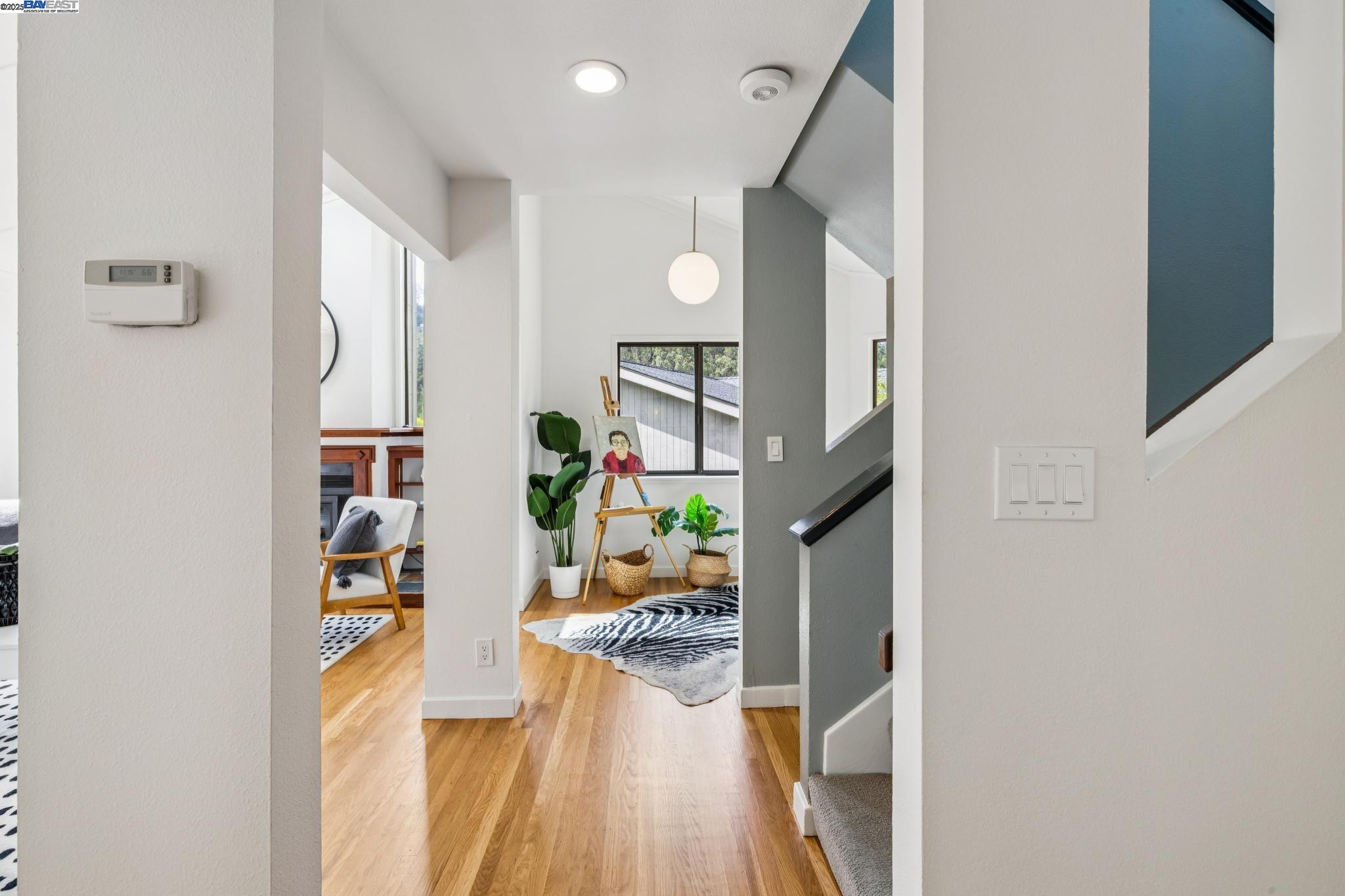 Detail Gallery Image 31 of 60 For 7350 Woodrow Drive, Oakland,  CA 94611 - 3 Beds | 2/1 Baths
