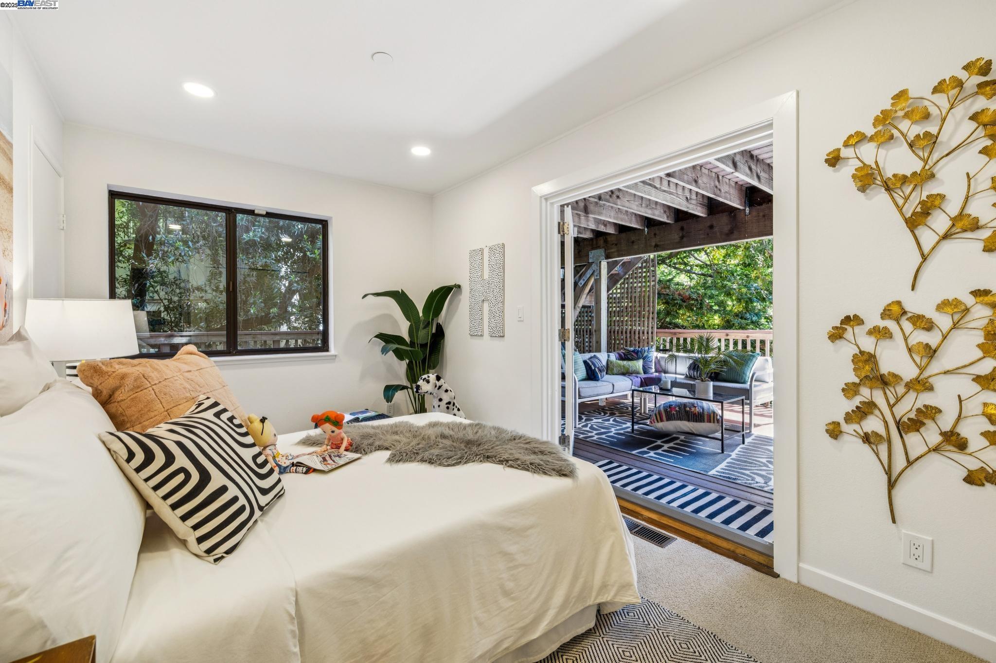 Detail Gallery Image 39 of 60 For 7350 Woodrow Drive, Oakland,  CA 94611 - 3 Beds | 2/1 Baths