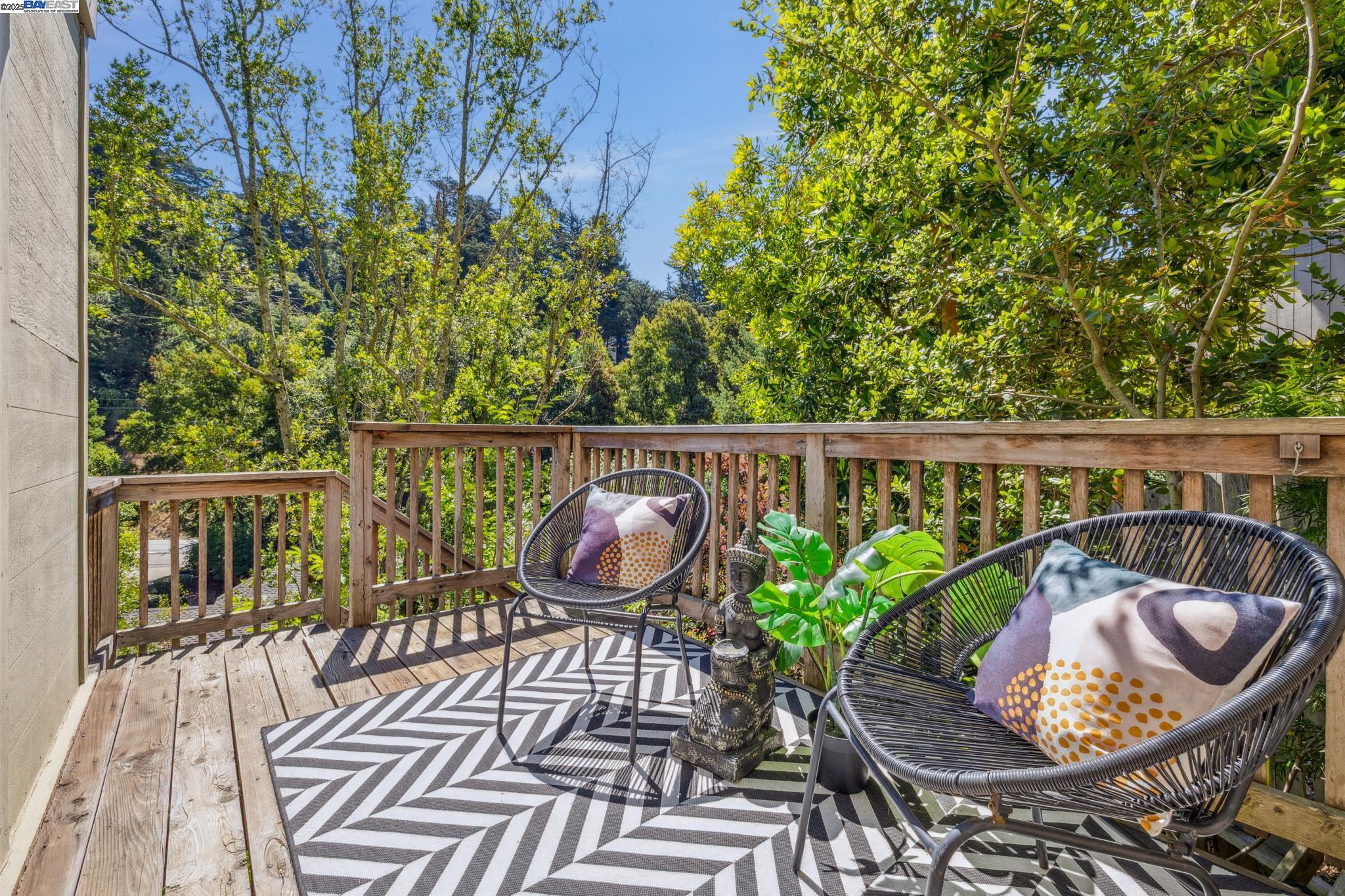 Detail Gallery Image 51 of 60 For 7350 Woodrow Drive, Oakland,  CA 94611 - 3 Beds | 2/1 Baths