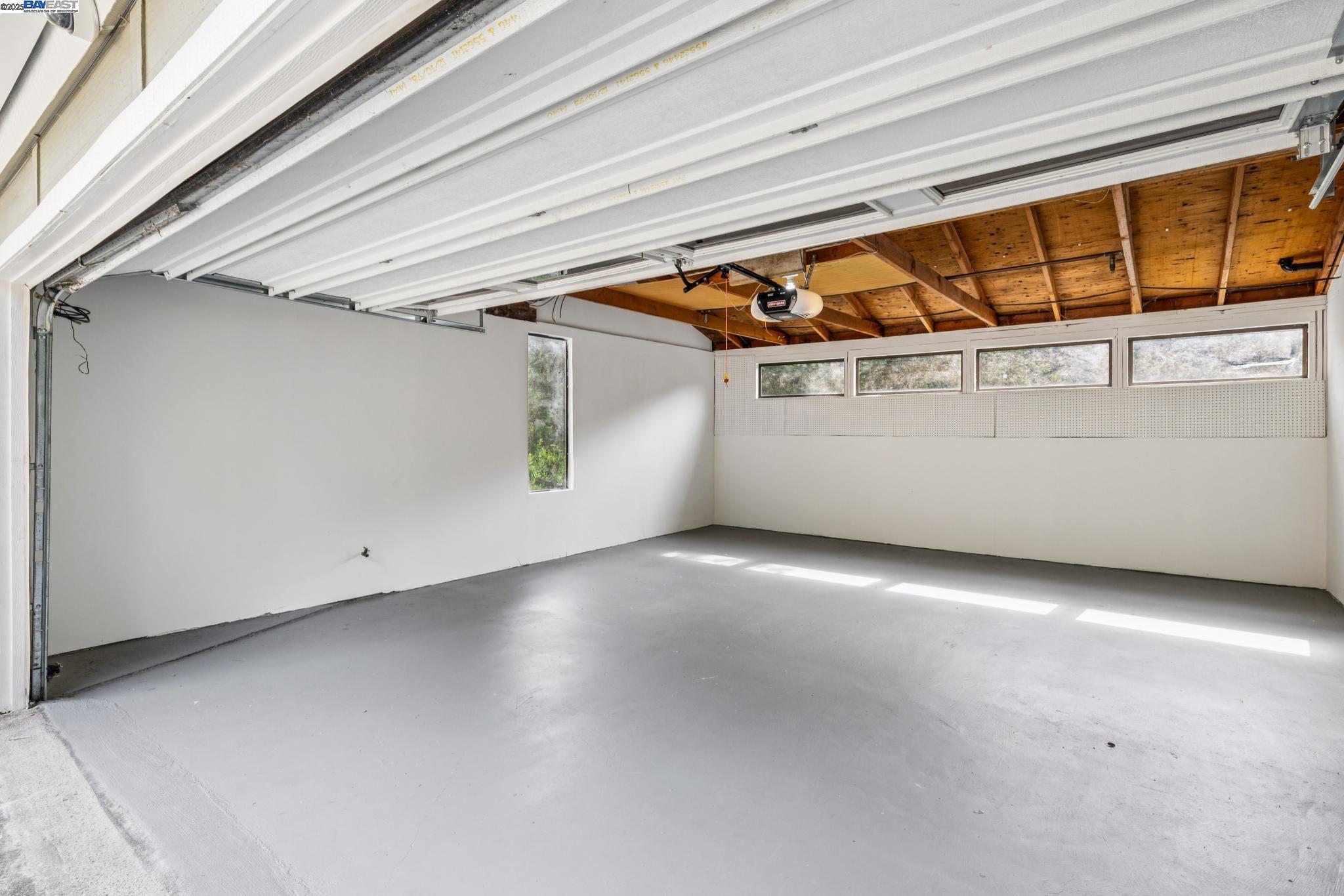 Detail Gallery Image 52 of 60 For 7350 Woodrow Drive, Oakland,  CA 94611 - 3 Beds | 2/1 Baths