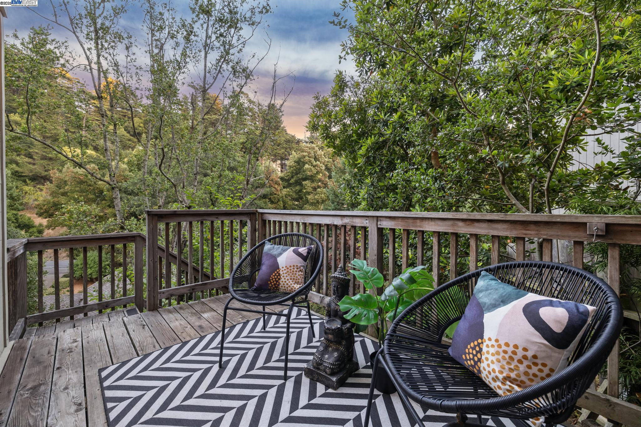 Detail Gallery Image 55 of 60 For 7350 Woodrow Drive, Oakland,  CA 94611 - 3 Beds | 2/1 Baths