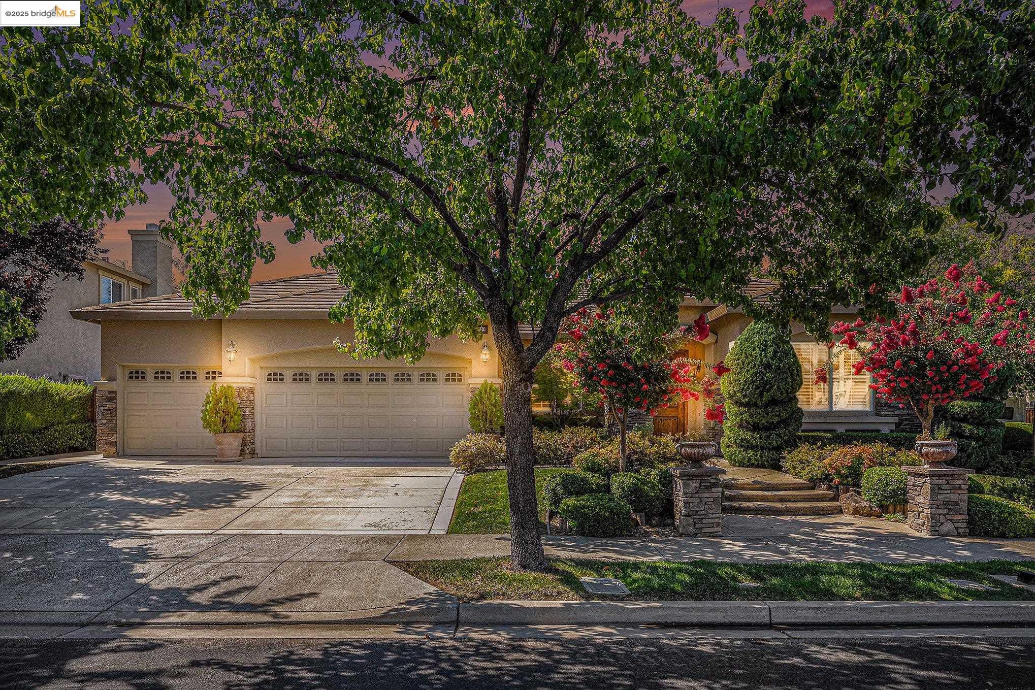 Detail Gallery Image 1 of 1 For 2040 Great Meadow Lane, Brentwood,  CA 94513 - 4 Beds | 2/1 Baths