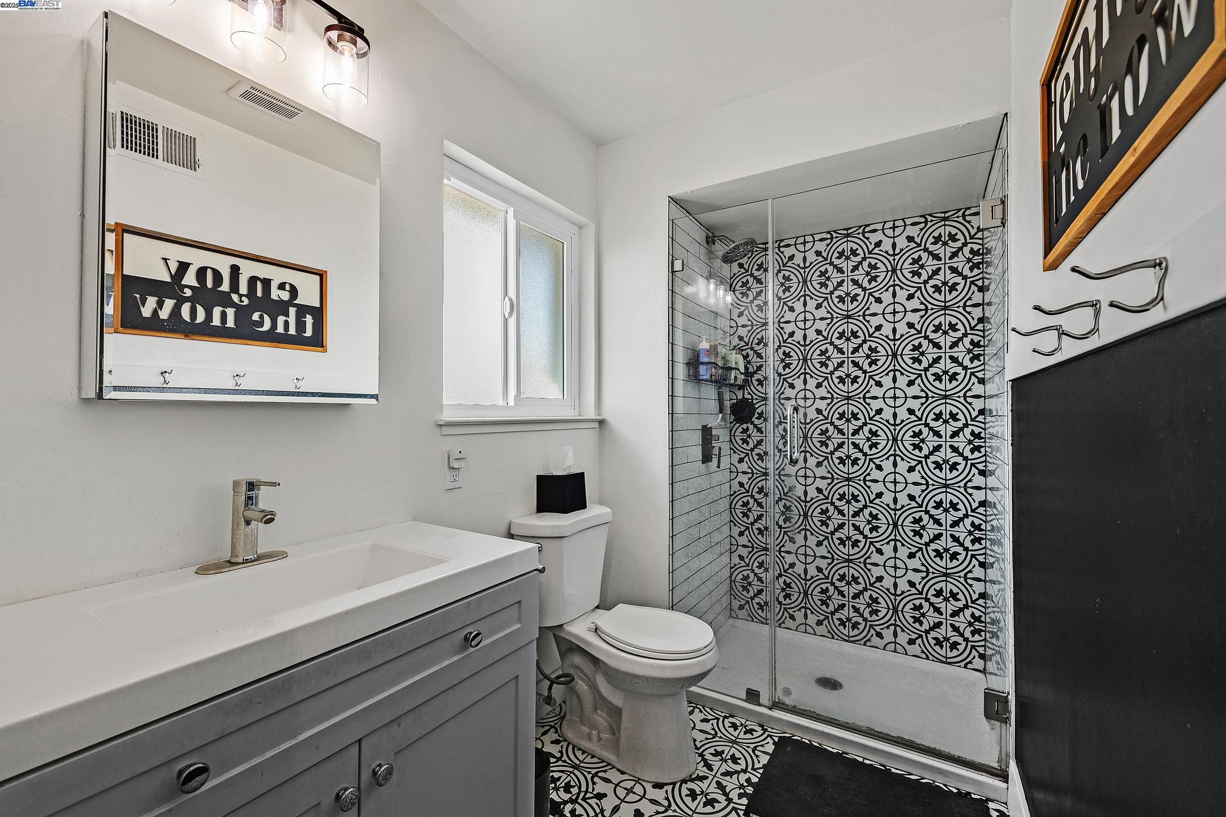 Detail Gallery Image 30 of 52 For 2157 Farmington Pl, Livermore,  CA 94550 - 4 Beds | 2/1 Baths