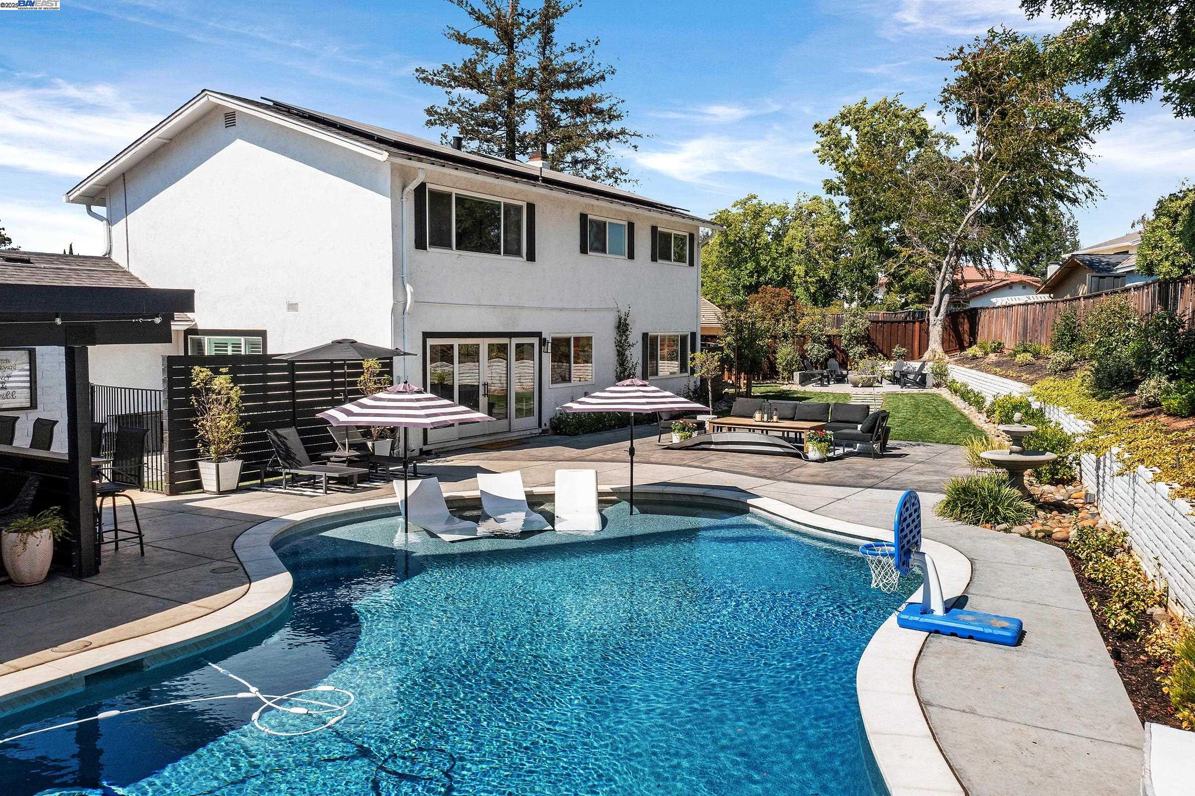 Detail Gallery Image 39 of 52 For 2157 Farmington Pl, Livermore,  CA 94550 - 4 Beds | 2/1 Baths