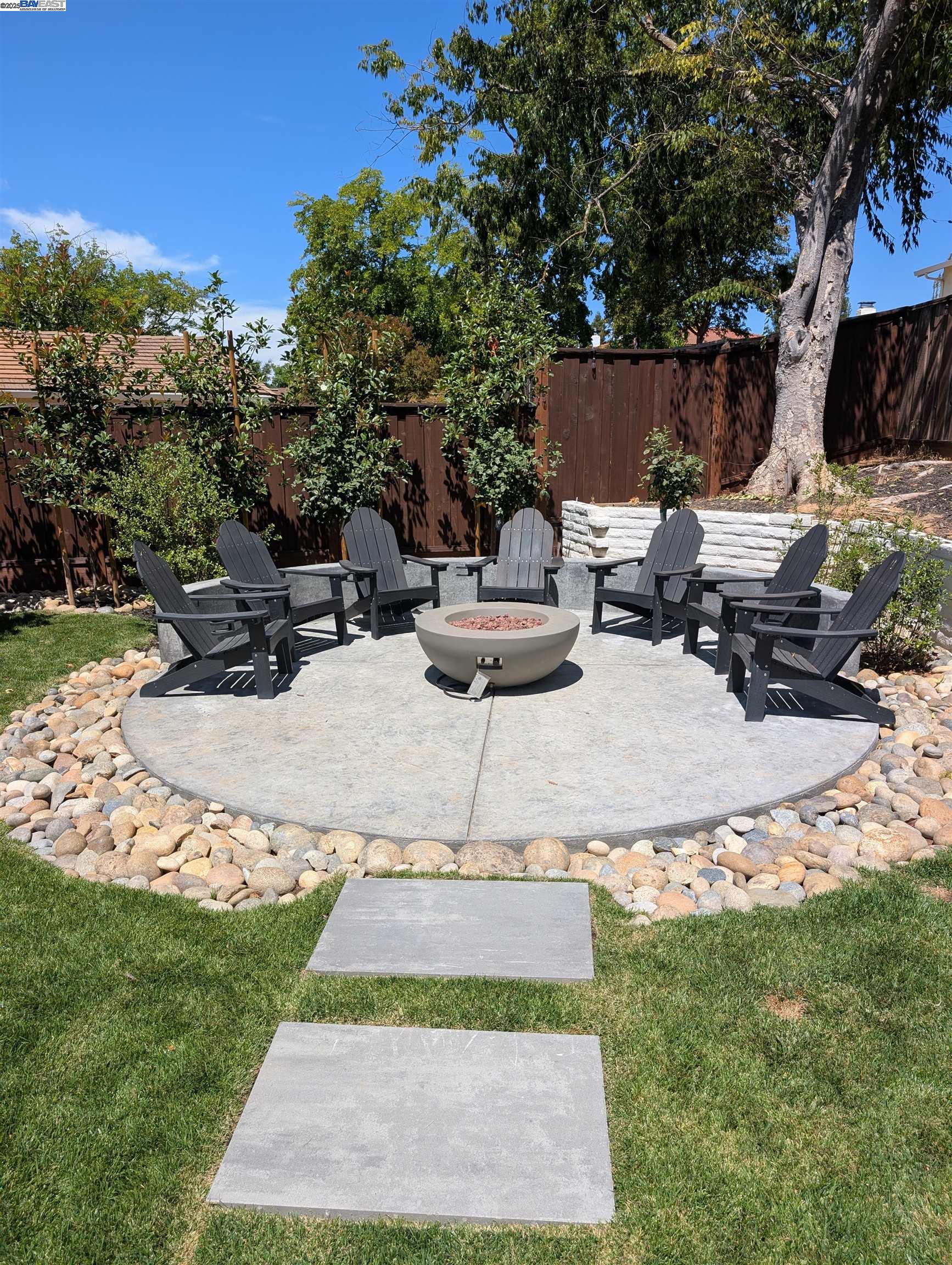Detail Gallery Image 44 of 52 For 2157 Farmington Pl, Livermore,  CA 94550 - 4 Beds | 2/1 Baths