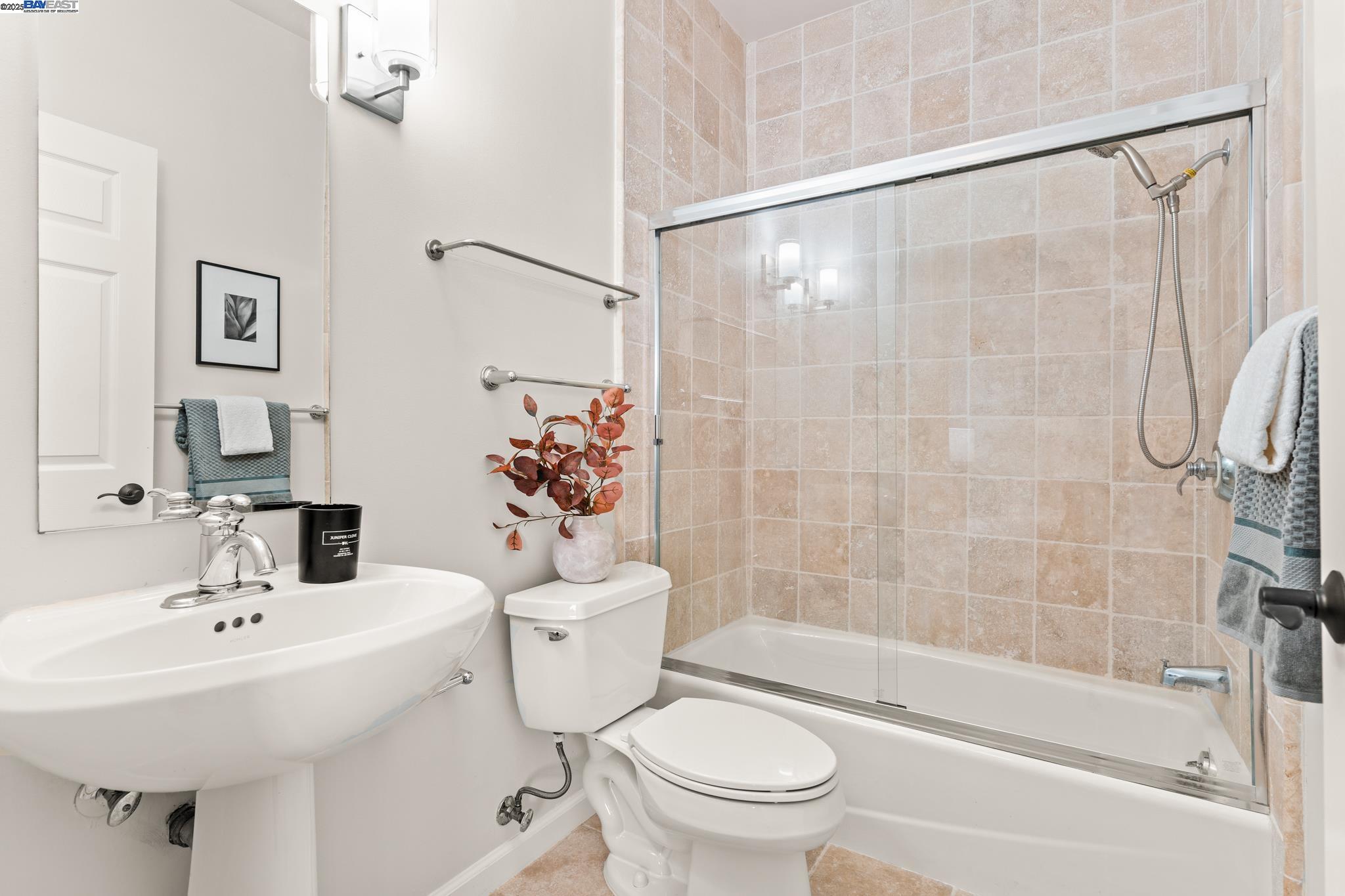 Photo #8: 41107400 Listing: Photo #8